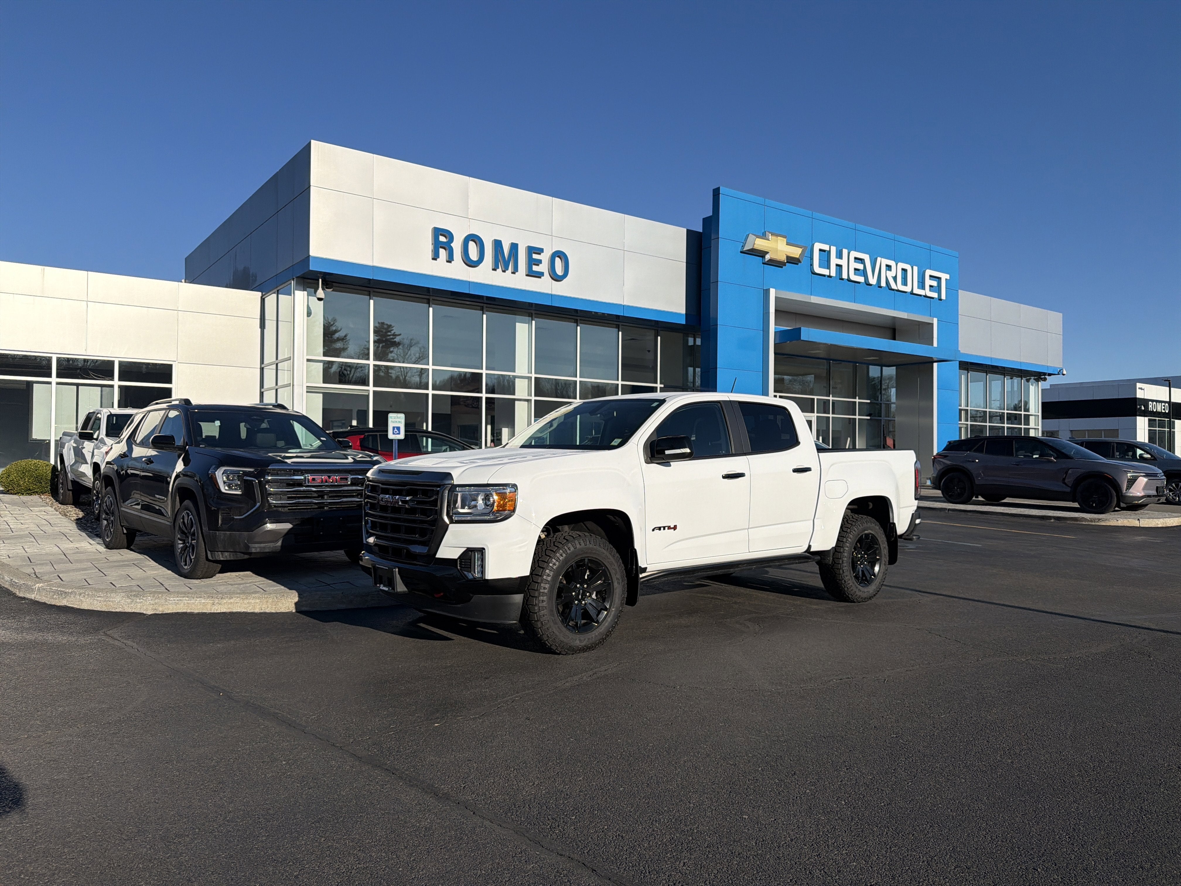 2022 GMC Canyon AT4 - Leather