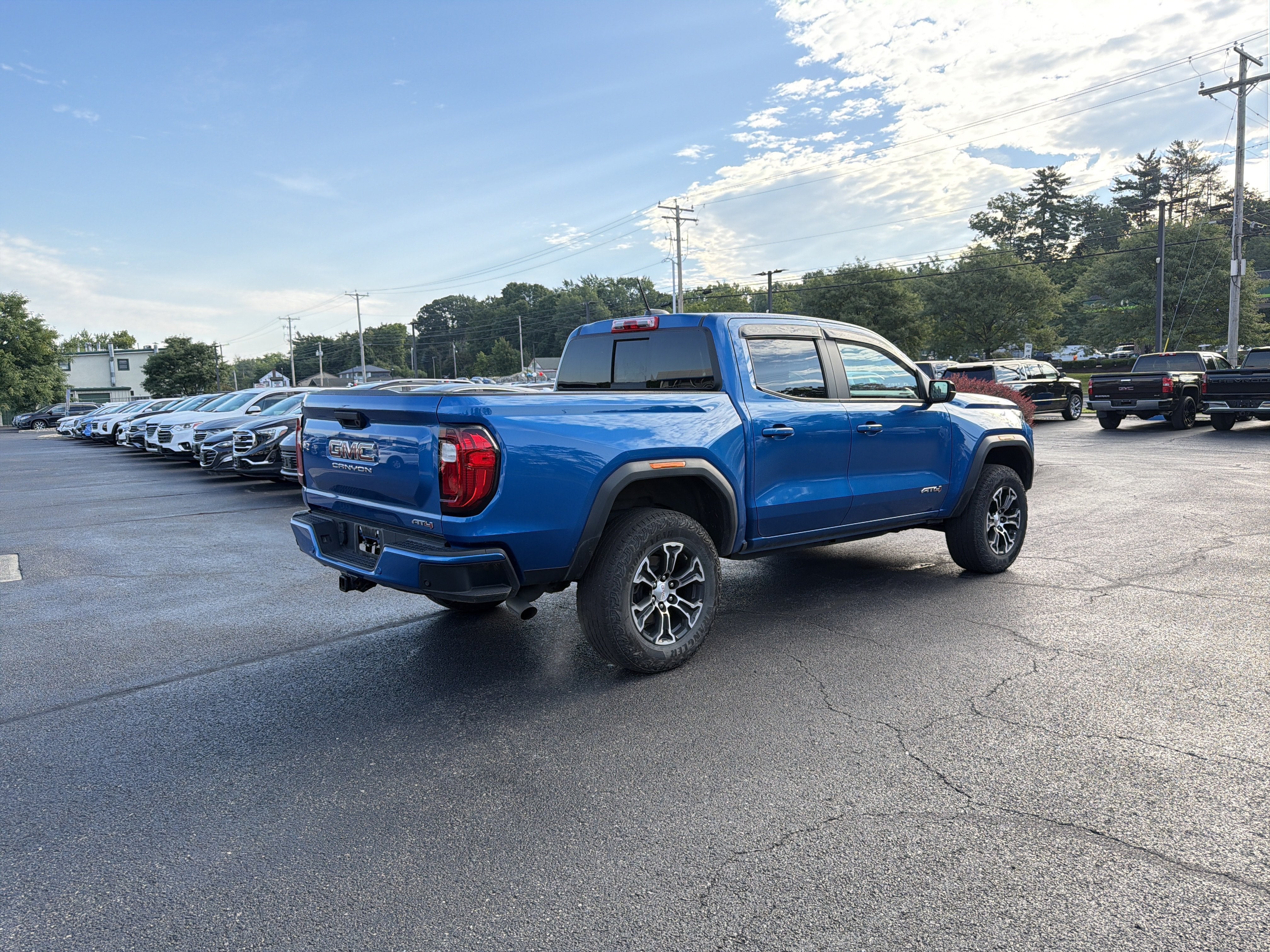 2024 GMC Canyon AT4