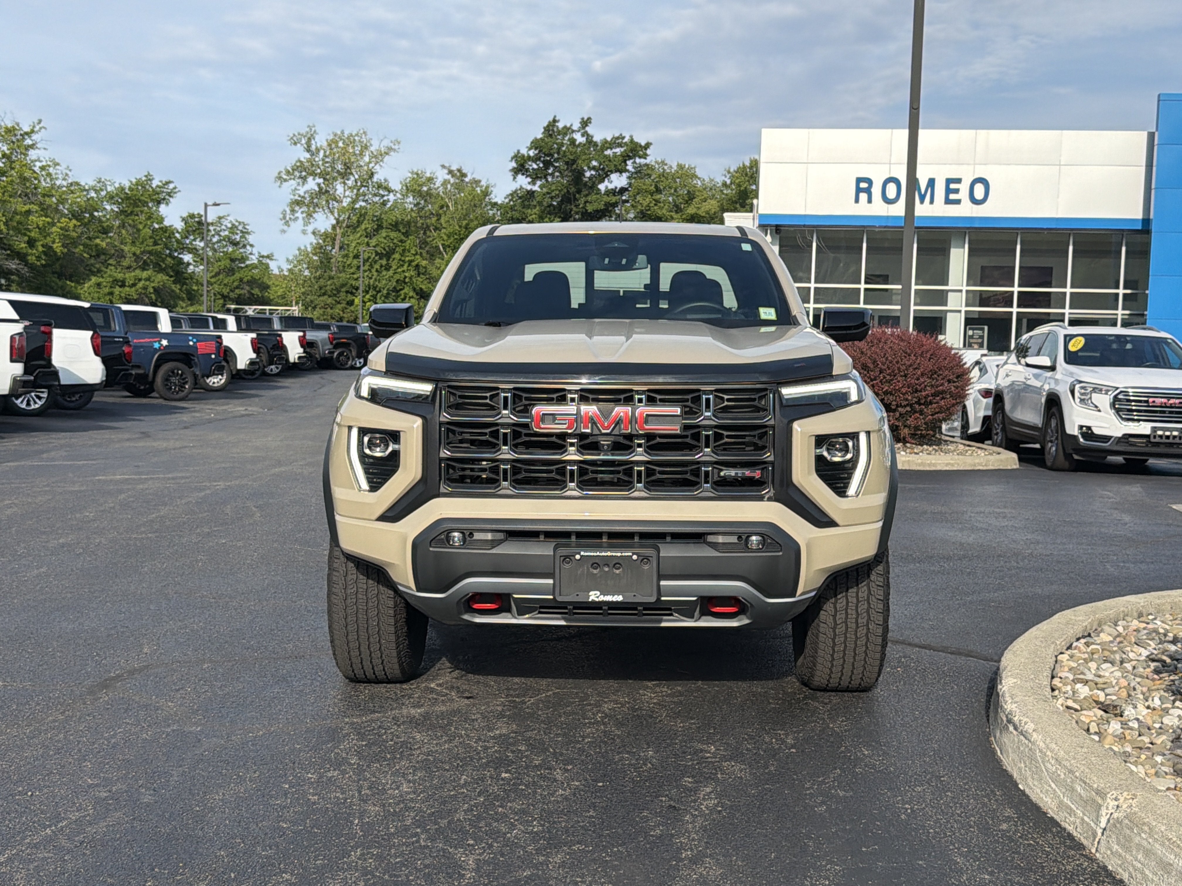 2024 GMC Canyon AT4
