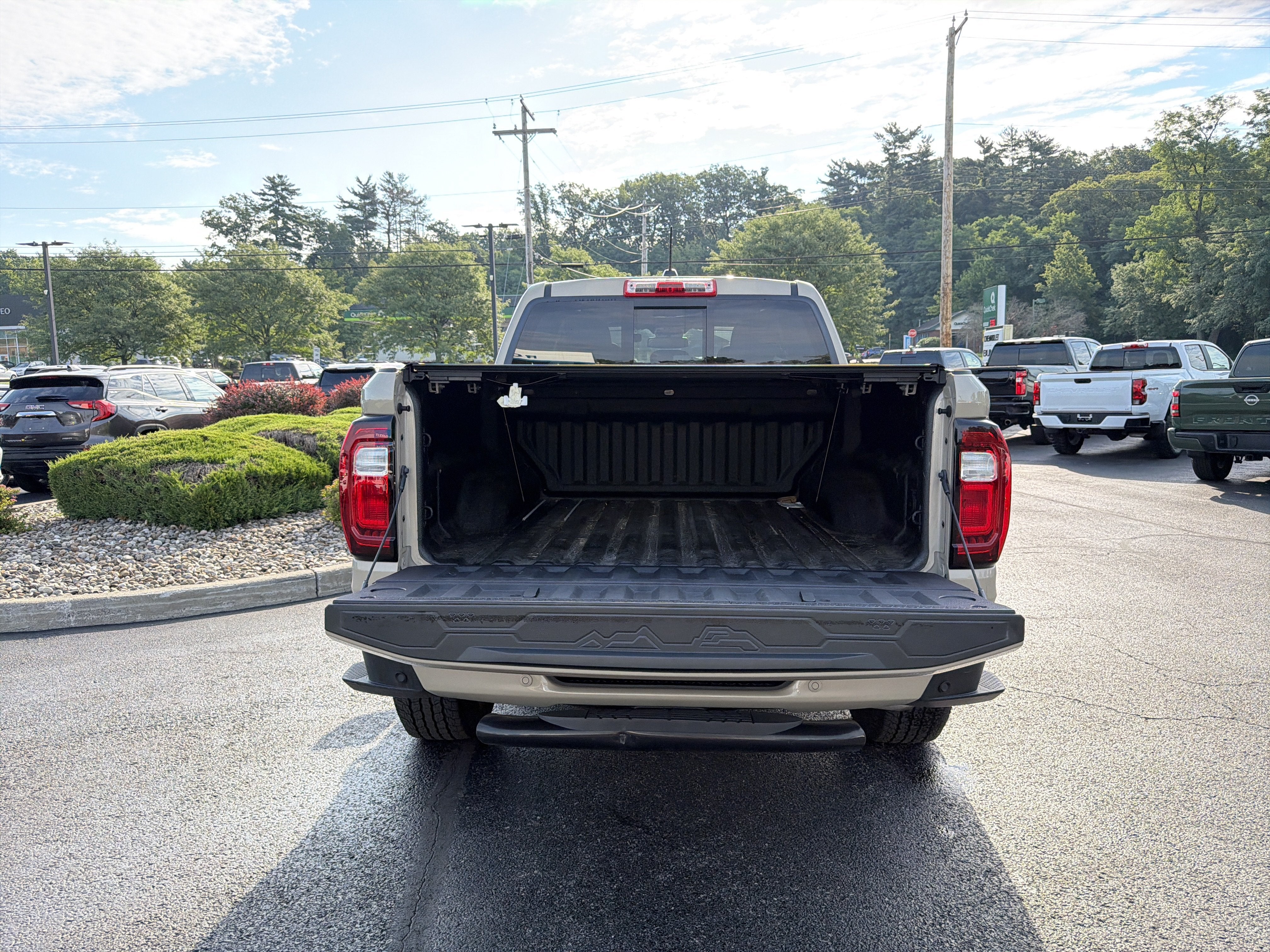 2024 GMC Canyon AT4