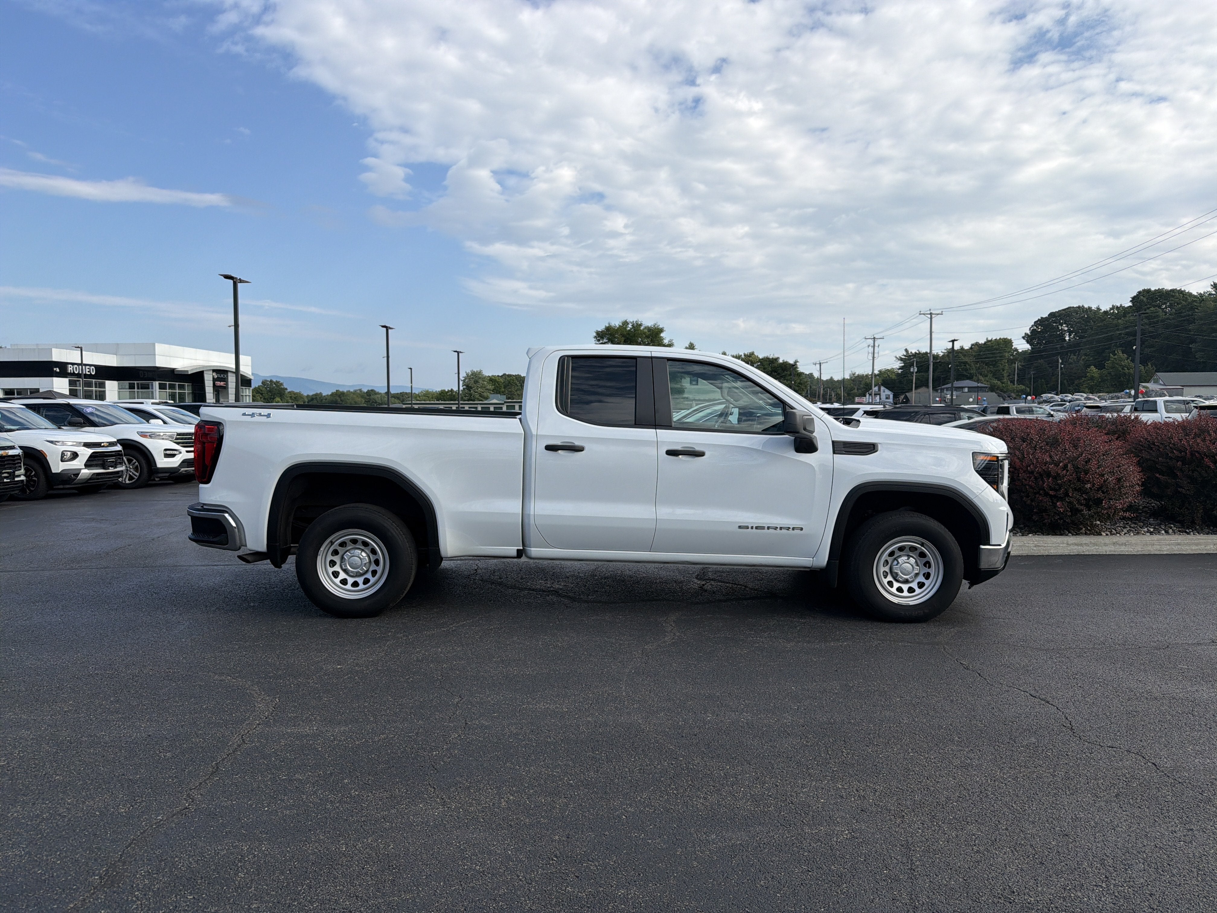 2023 GMC Sierra 1500 Pro