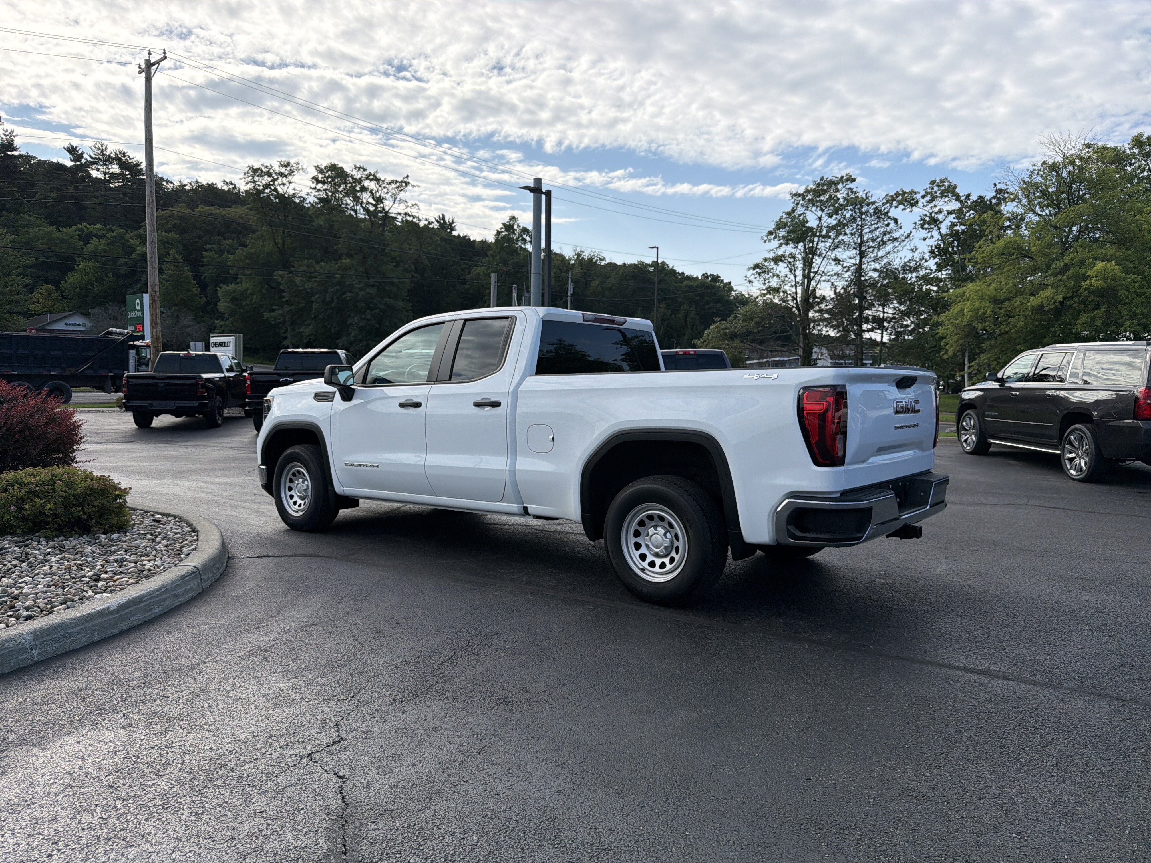 2023 GMC Sierra 1500 Pro