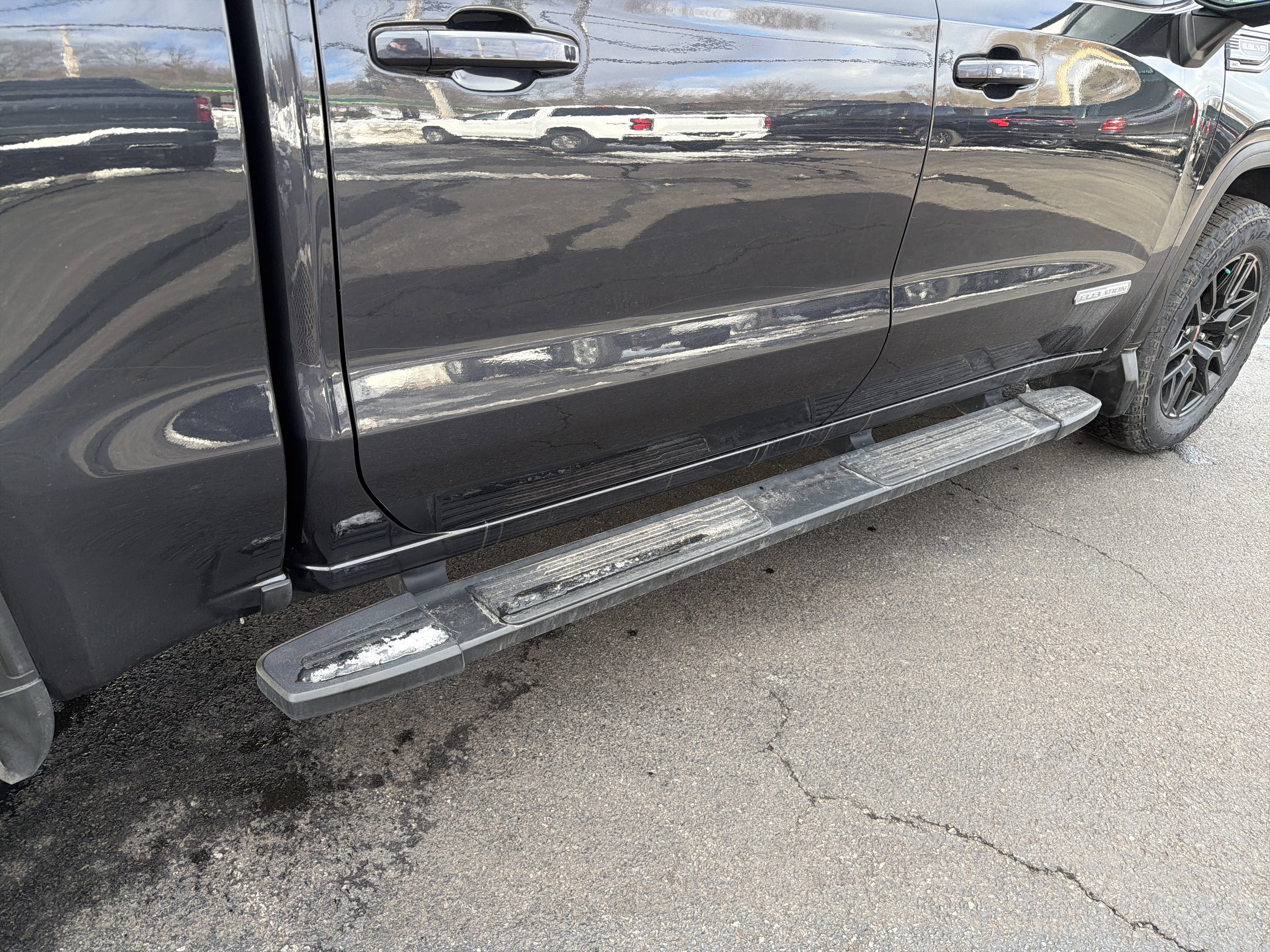 2023 GMC Sierra 1500 Elevation