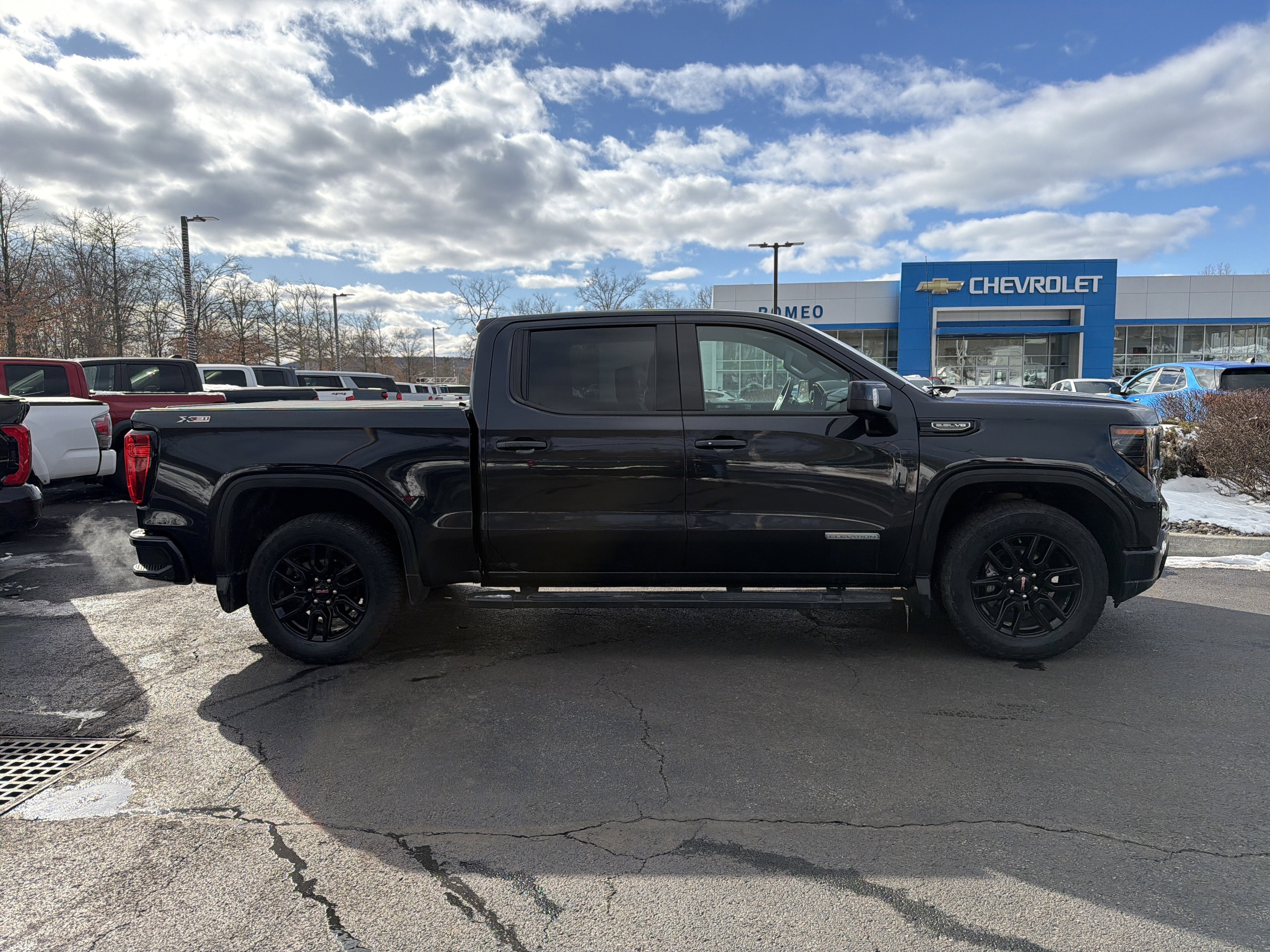 2023 GMC Sierra 1500 Elevation