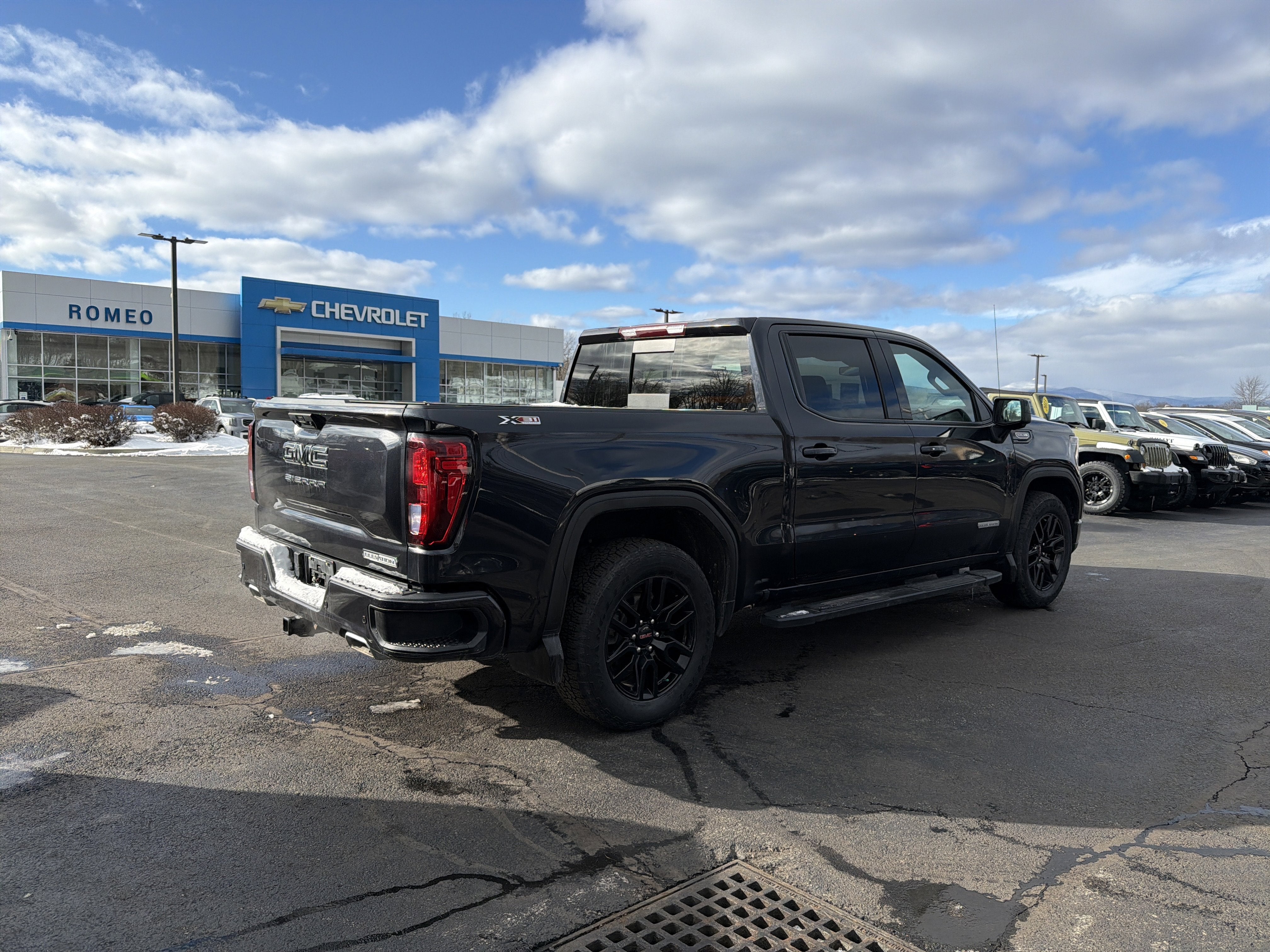 2023 GMC Sierra 1500 Elevation