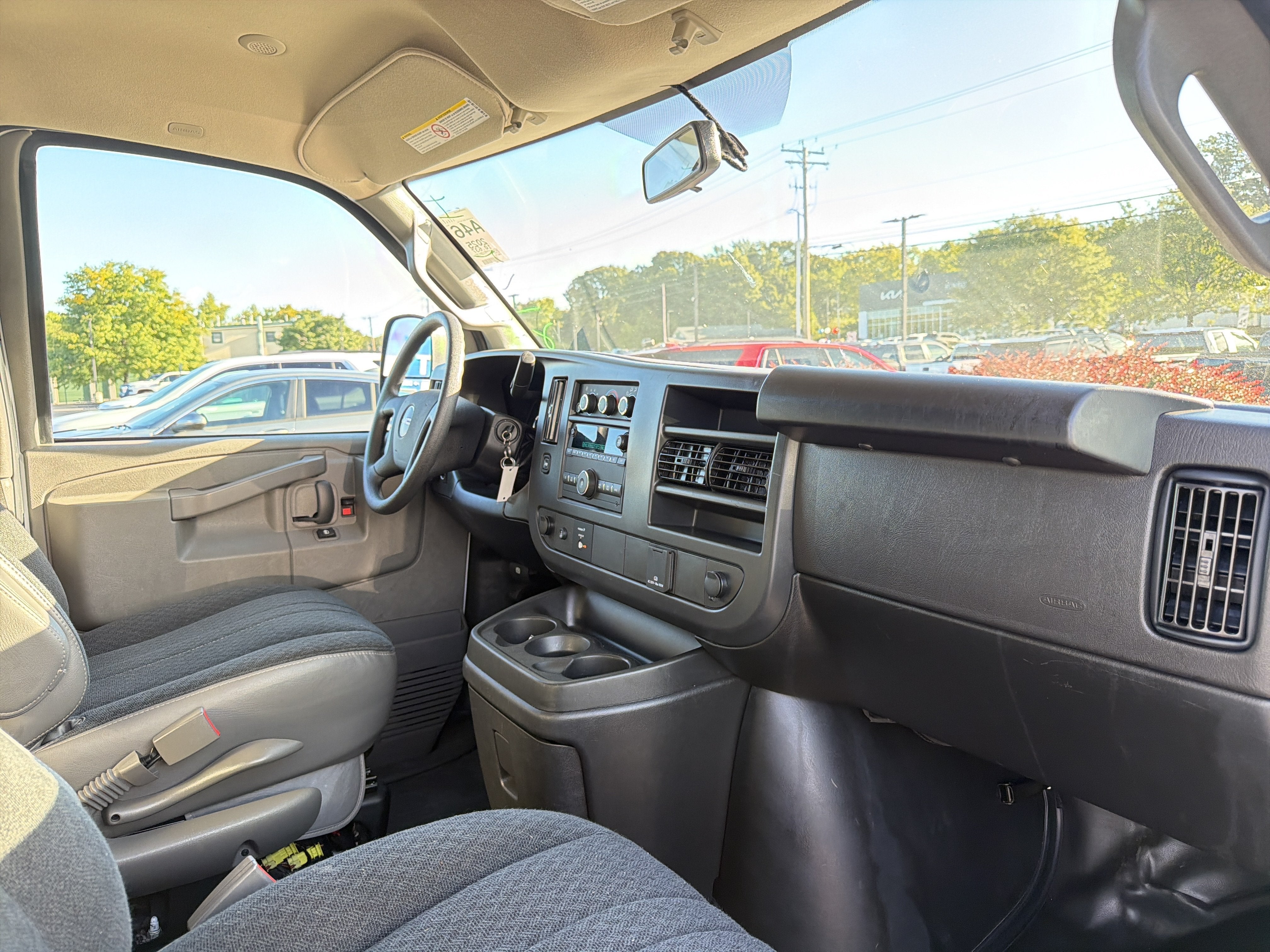 2025 GMC Savana Cargo Work Van