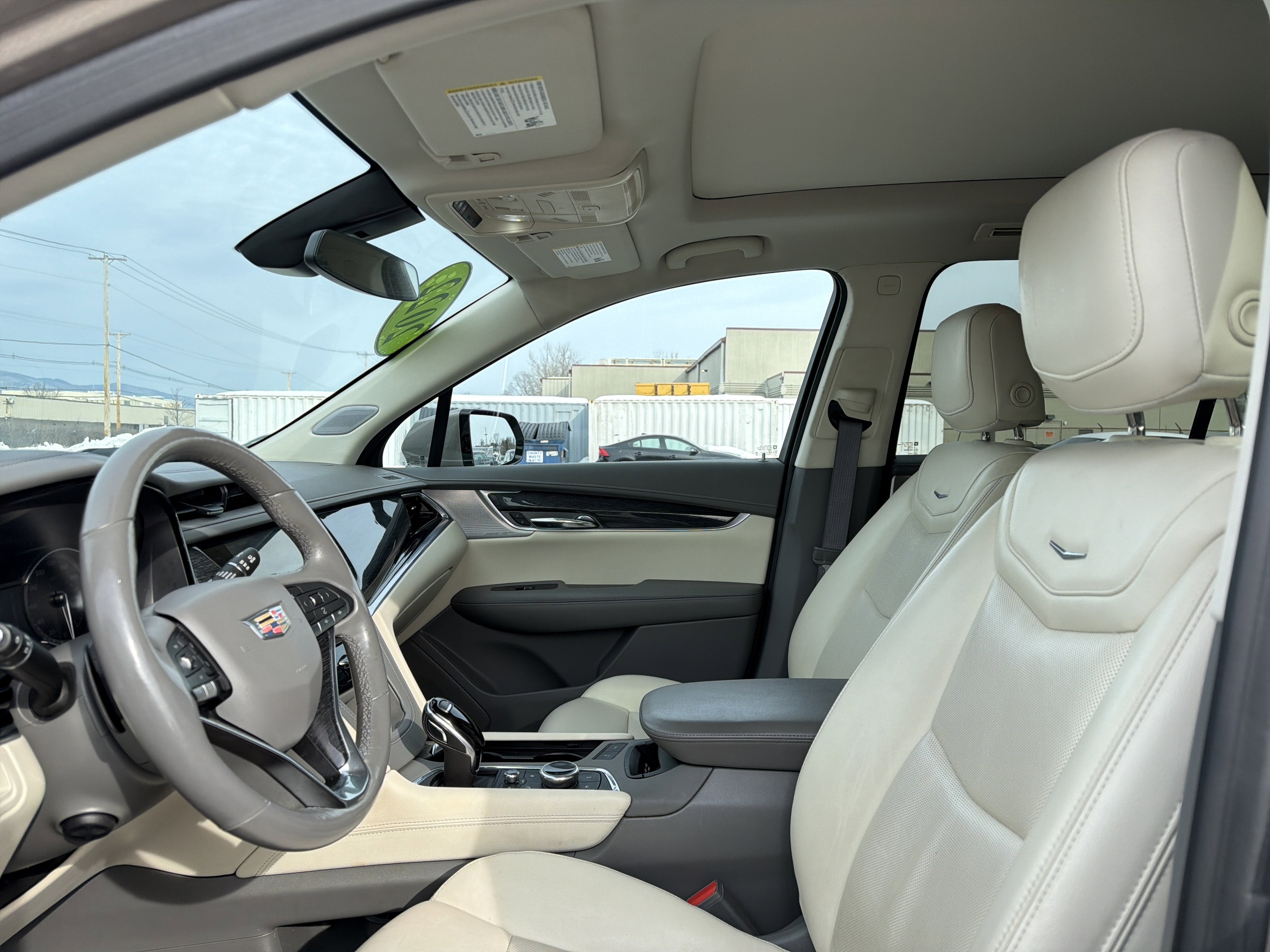 2022 Cadillac XT6 Premium Luxury