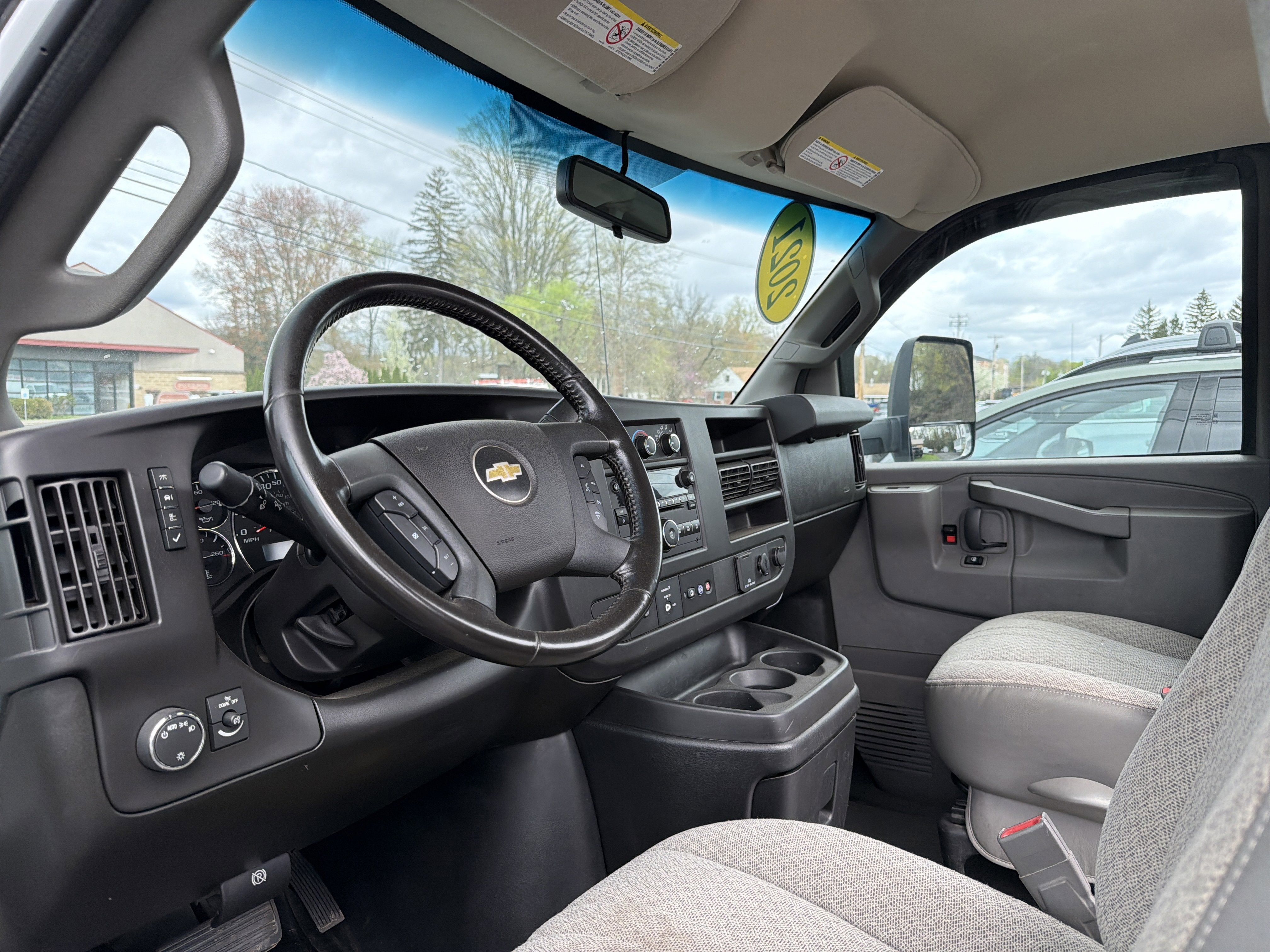 2021 Chevrolet Express Cutaway 4500 Van