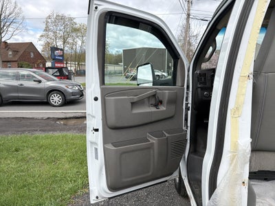2021 Chevrolet Express Cutaway 4500 Van