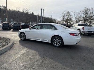 2017 Lincoln Continental Premiere