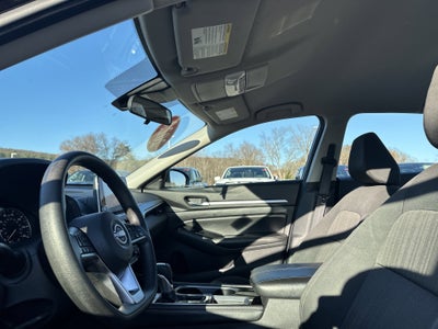 2023 Nissan Altima SV FWD