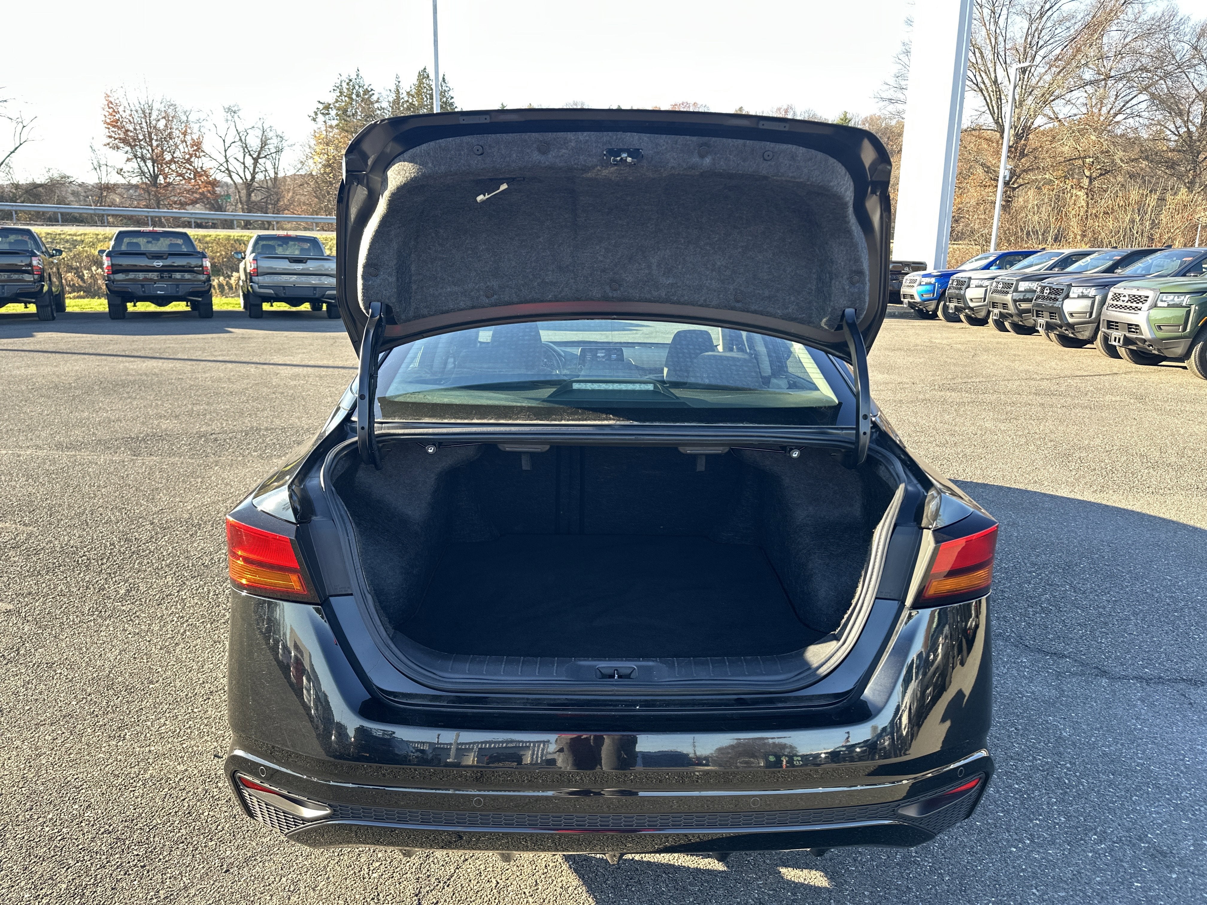 2023 Nissan Altima SV FWD