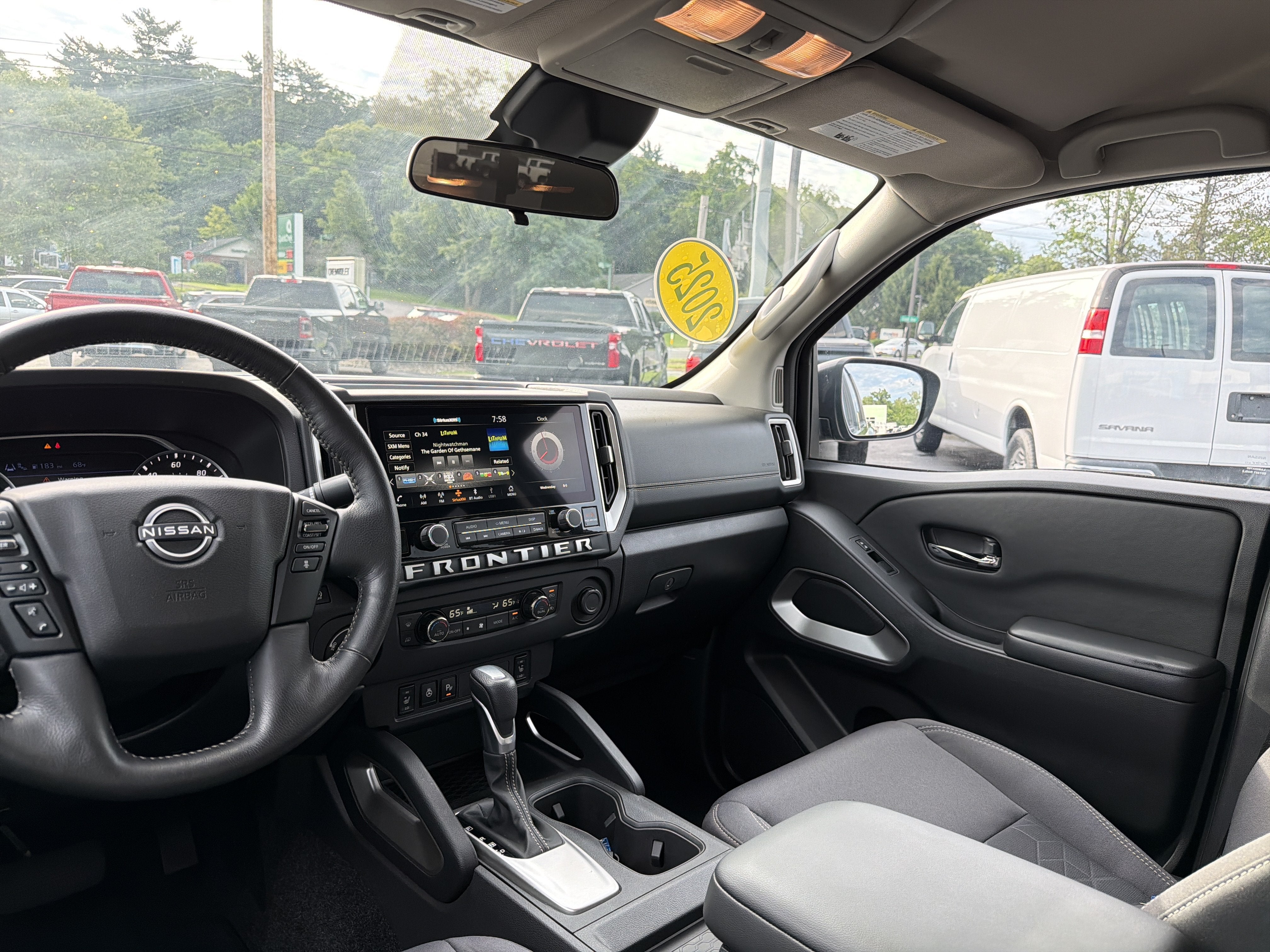 2025 Nissan Frontier Crew Cab SV 4x4