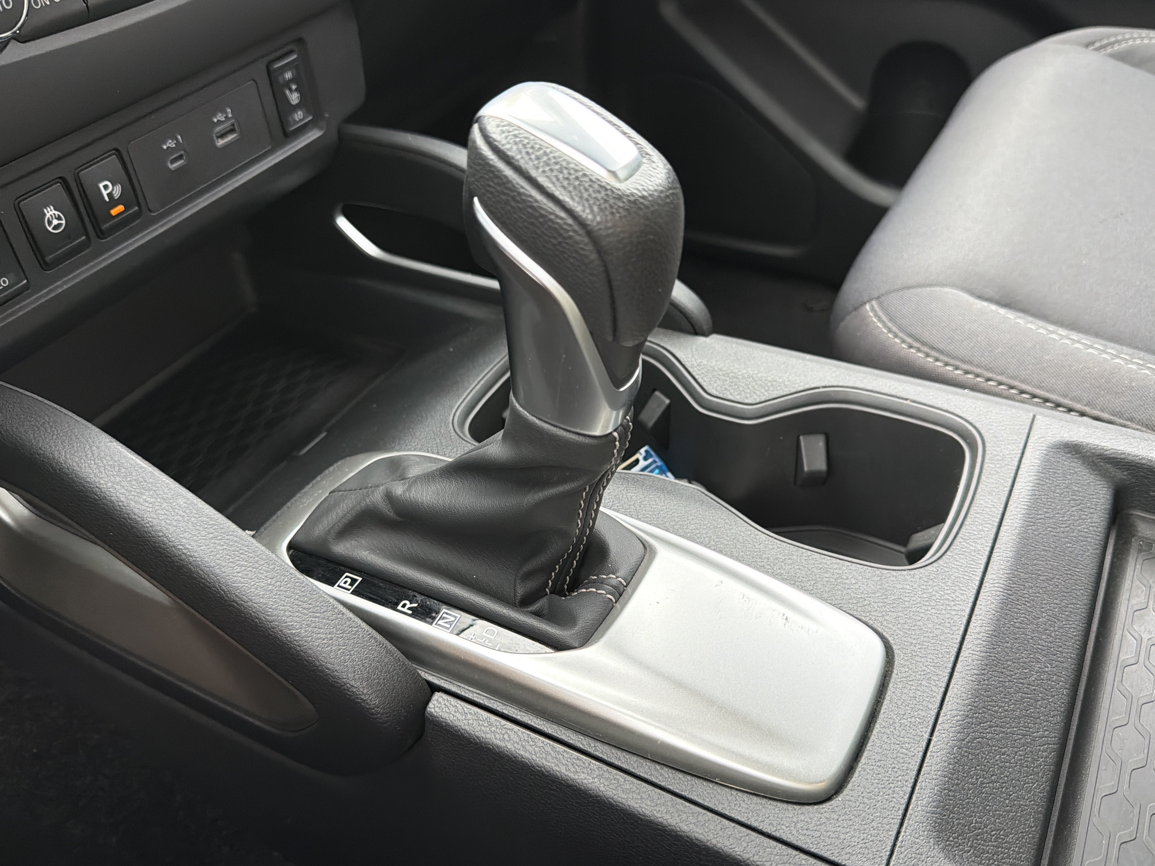 2025 Nissan Frontier Crew Cab SV 4x4