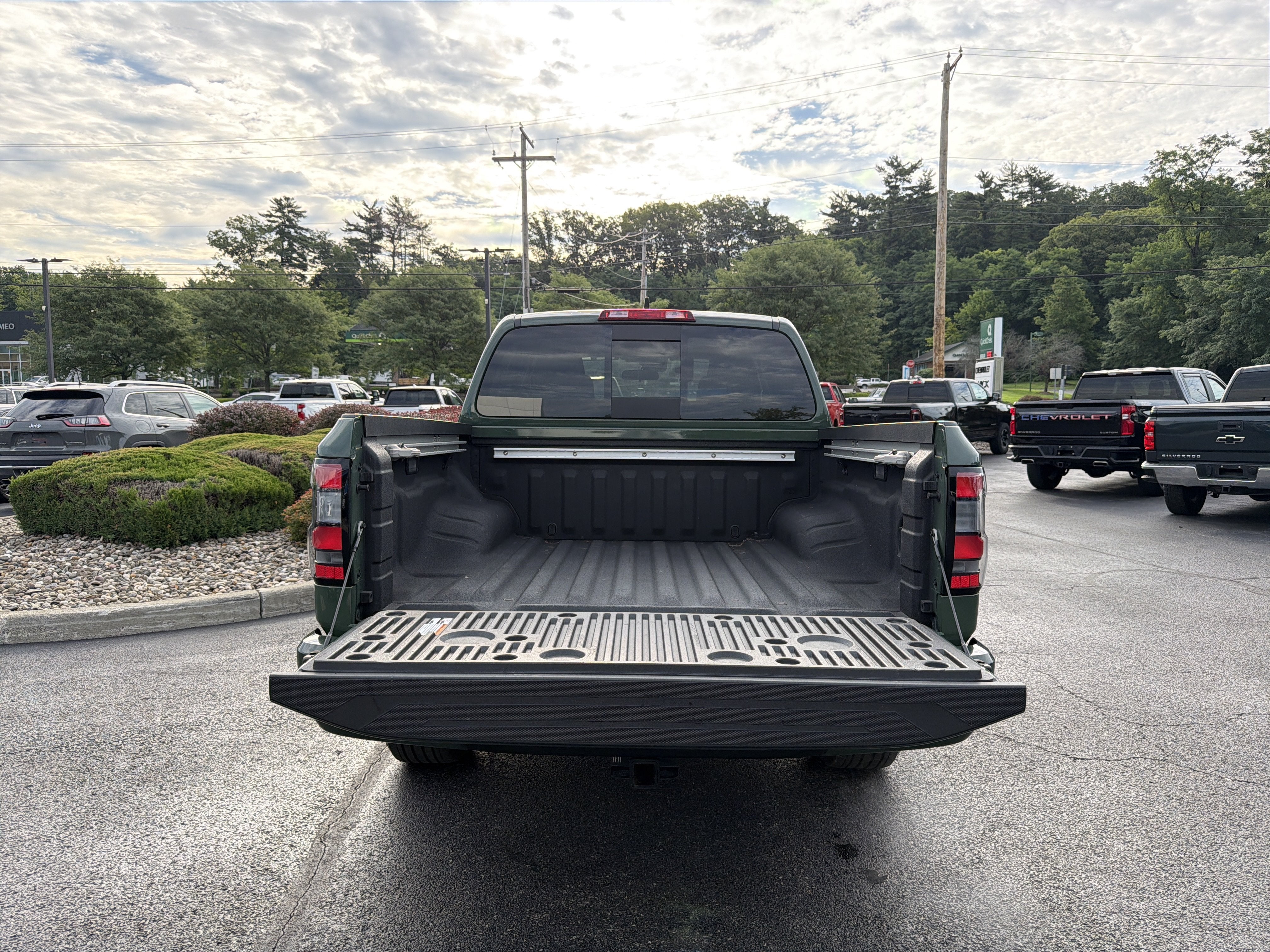 2025 Nissan Frontier Crew Cab SV 4x4
