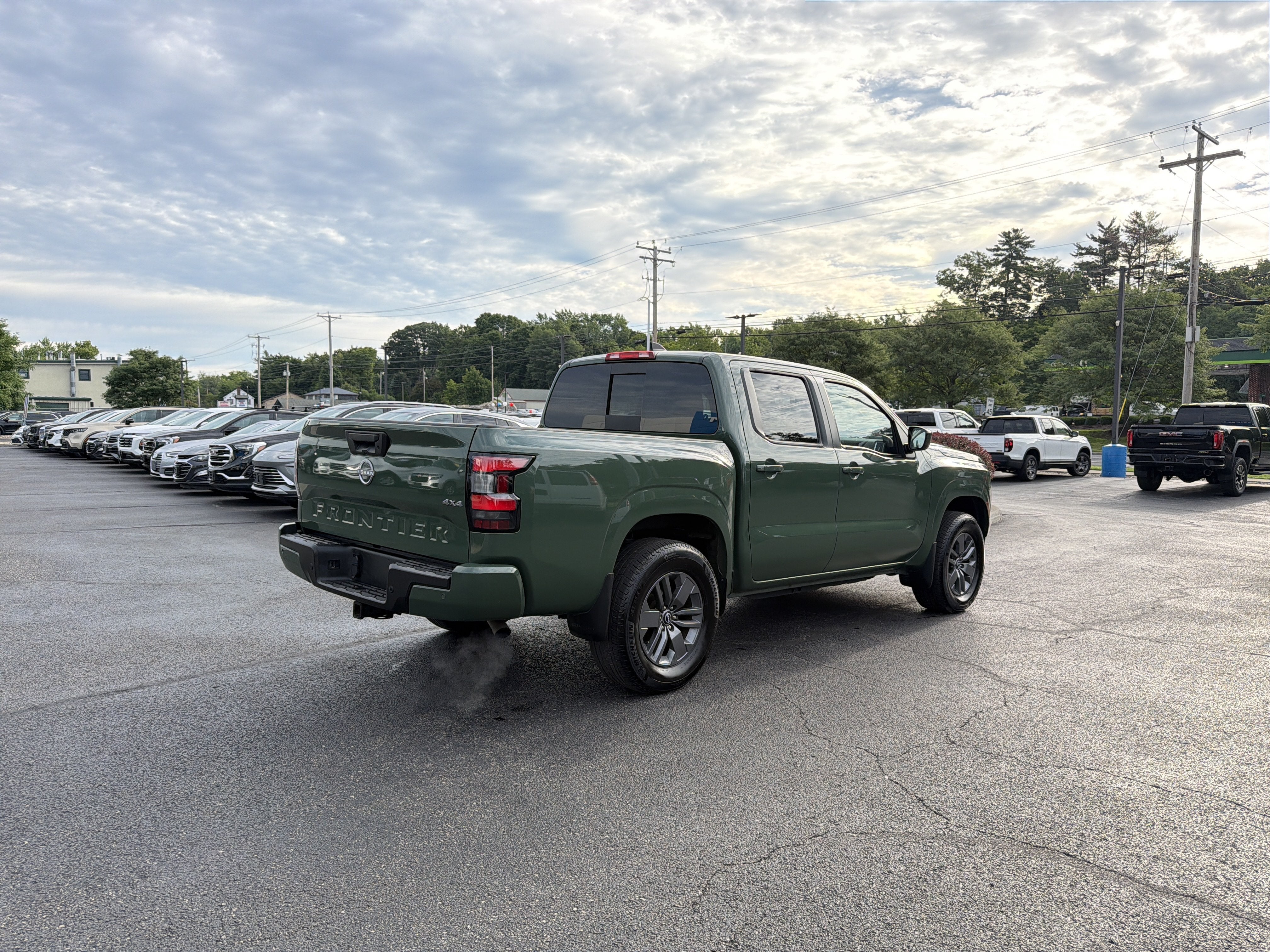 2025 Nissan Frontier Crew Cab SV 4x4