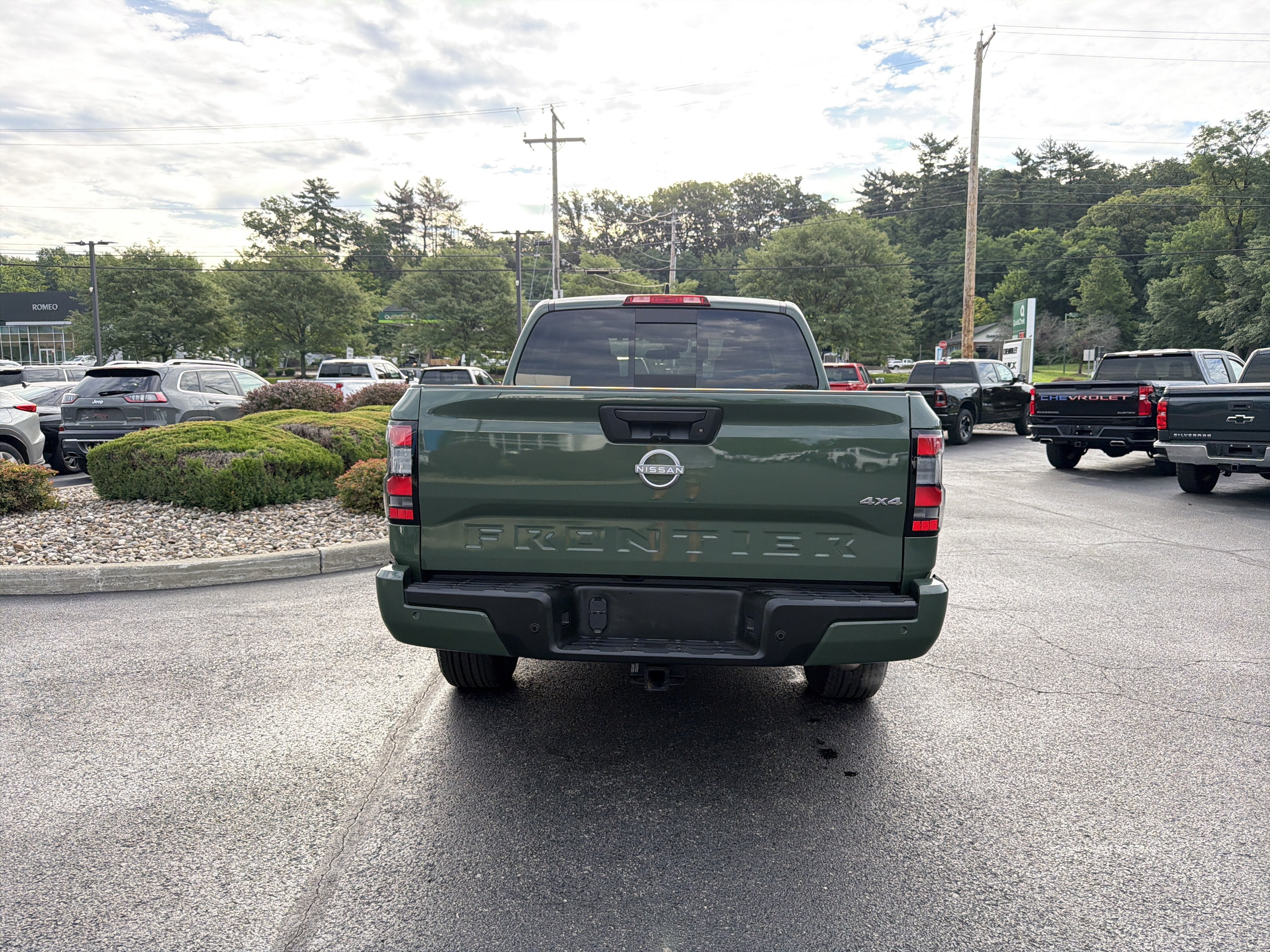 2025 Nissan Frontier Crew Cab SV 4x4