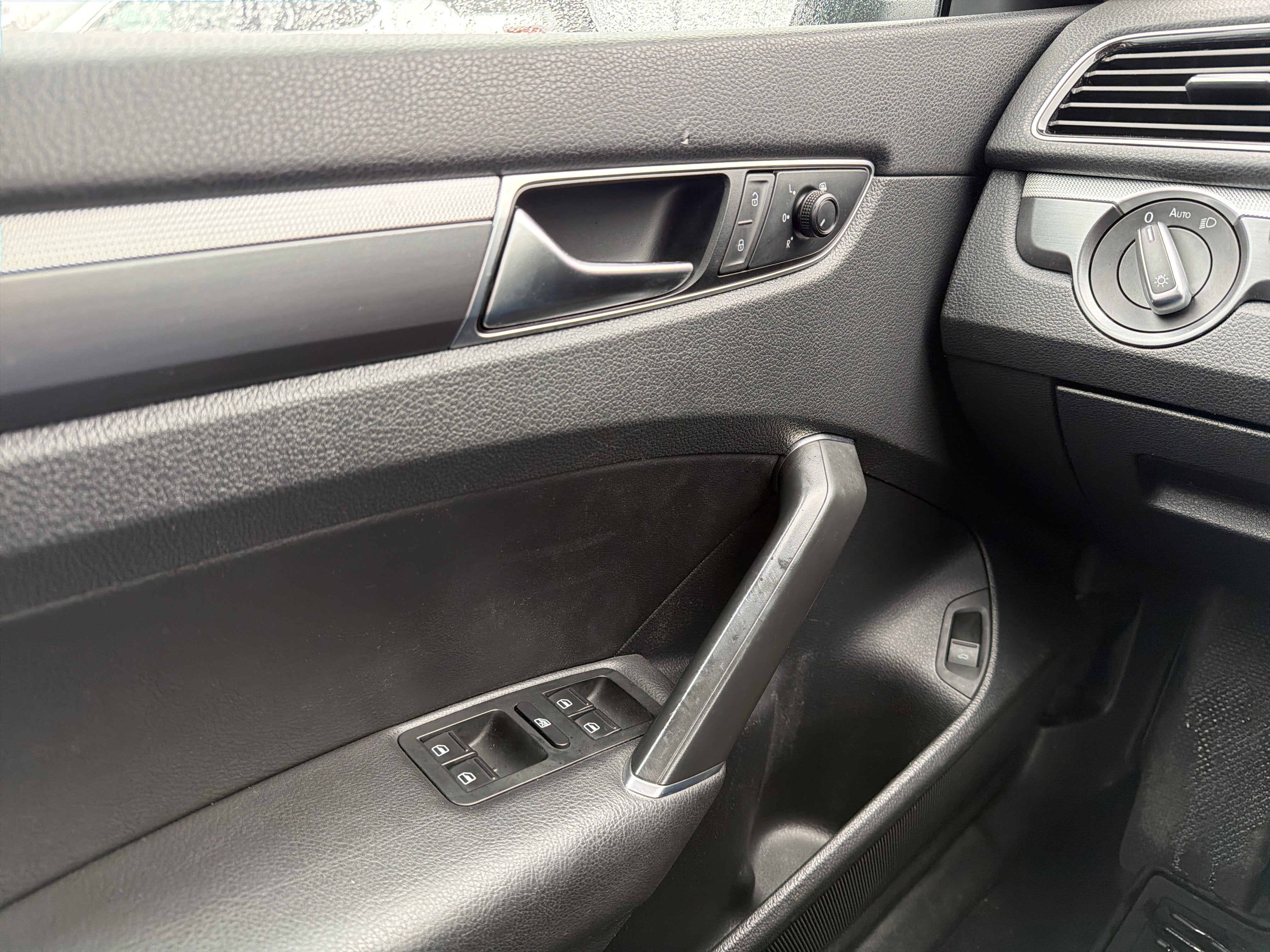 2018 Volkswagen Passat 2.0T S