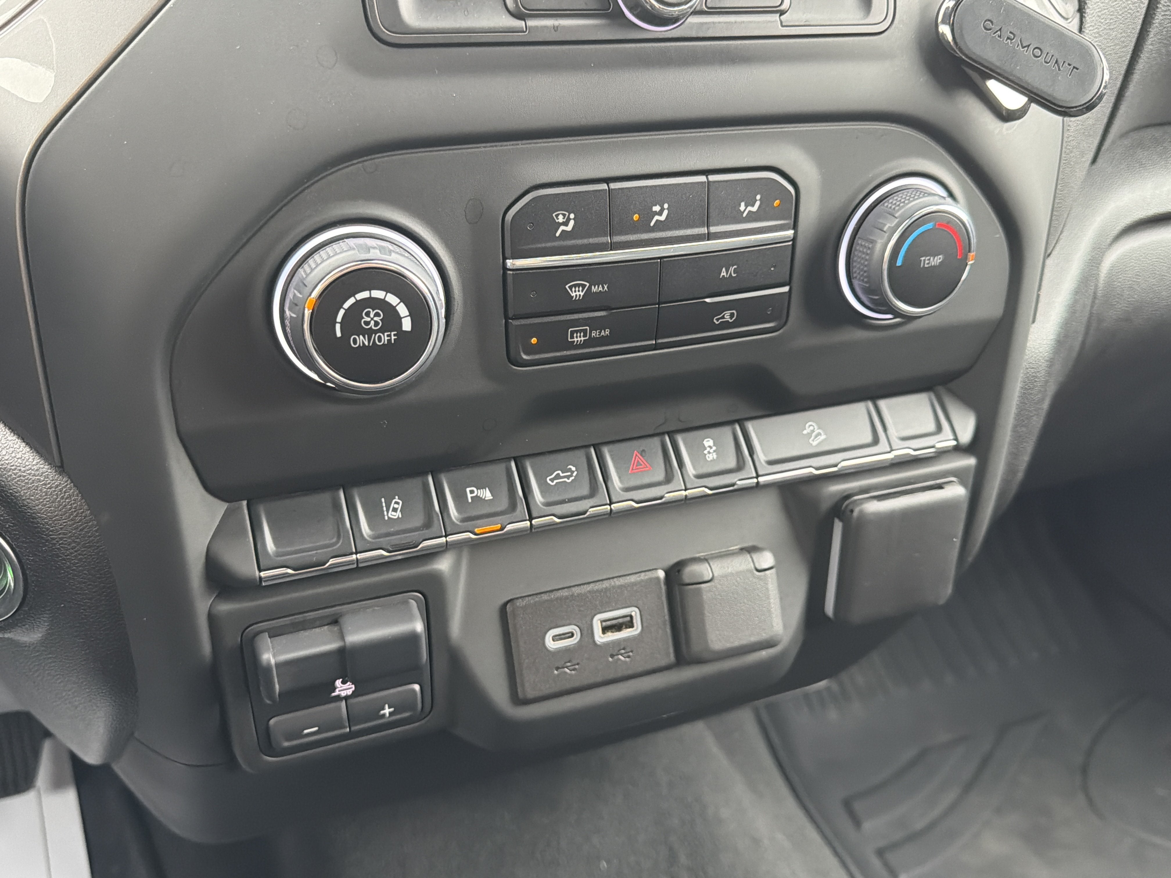 2024 Chevrolet Silverado 2500 HD Custom