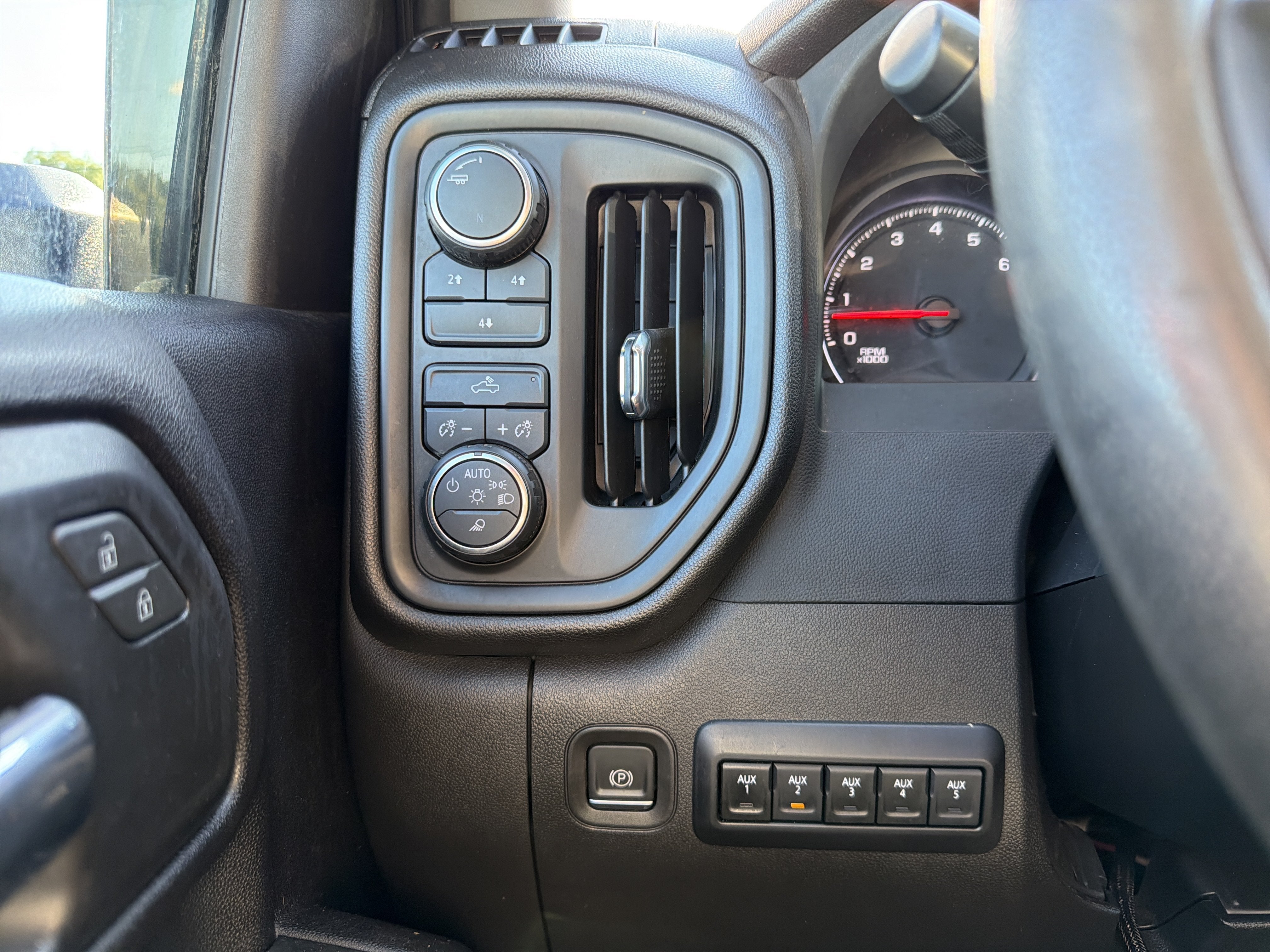 2023 Chevrolet Silverado 2500 HD Custom