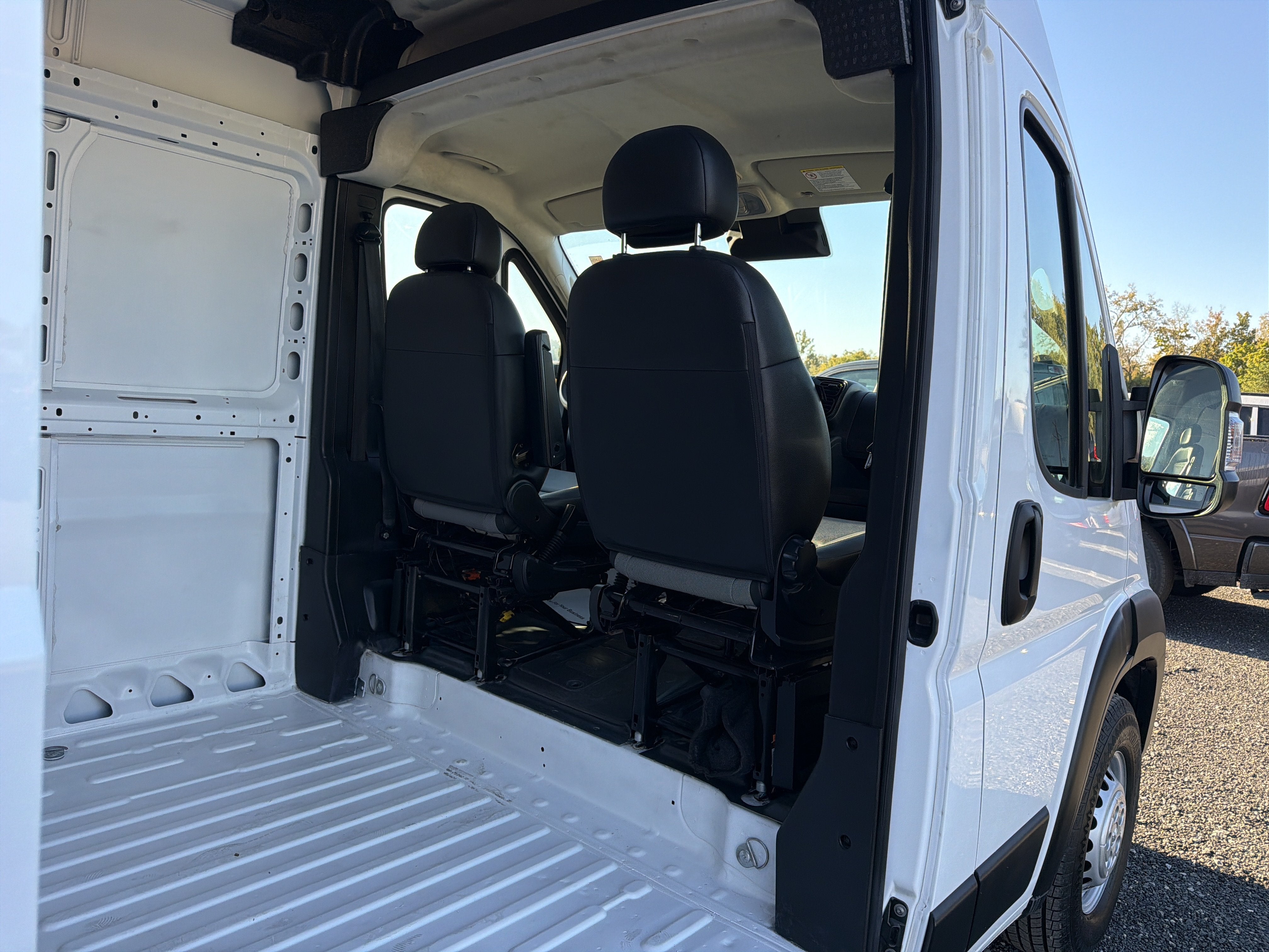 2025 RAM ProMaster Cargo Van Tradesman