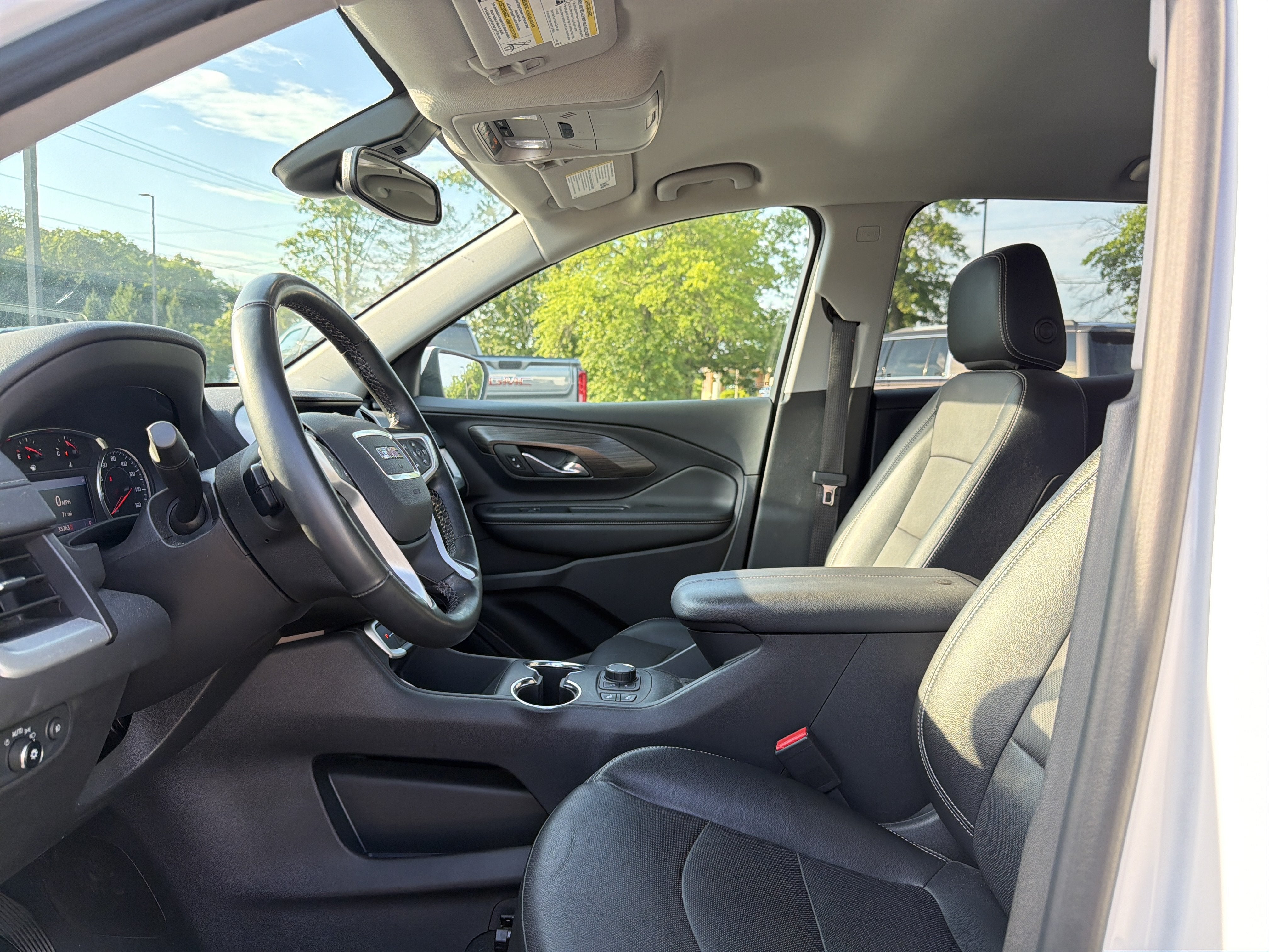 2023 GMC Terrain SLT