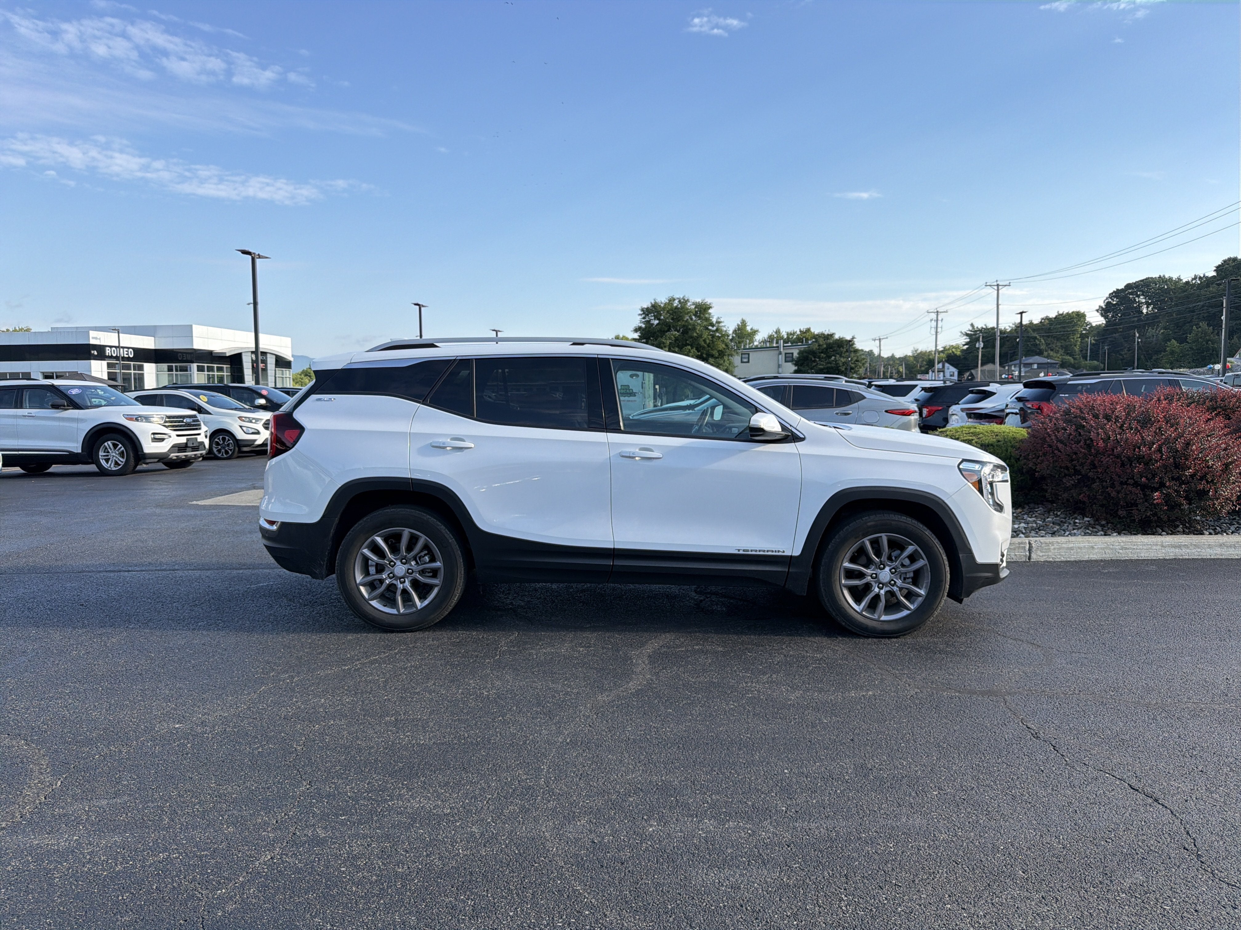 2023 GMC Terrain SLT