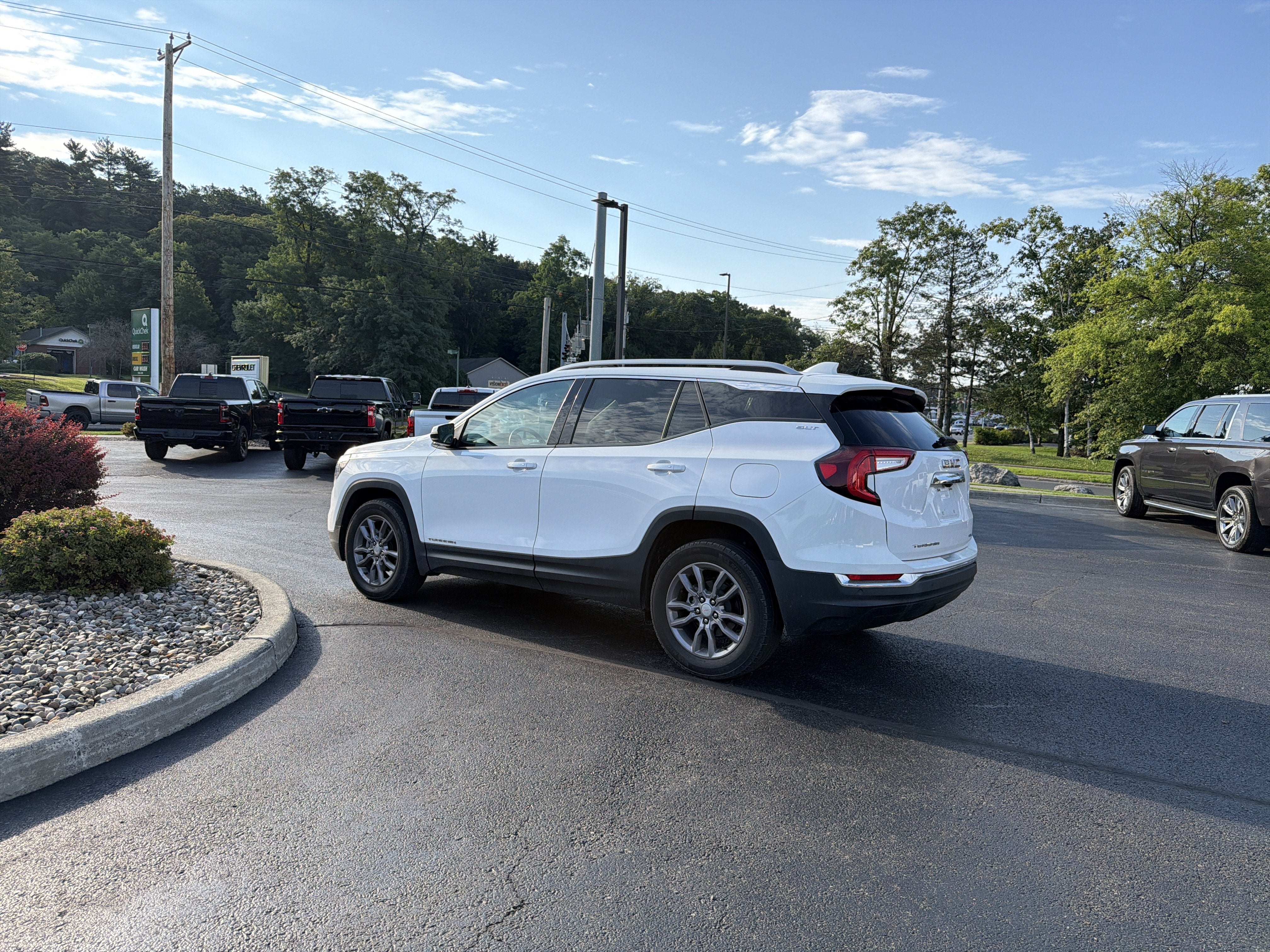 2023 GMC Terrain SLT