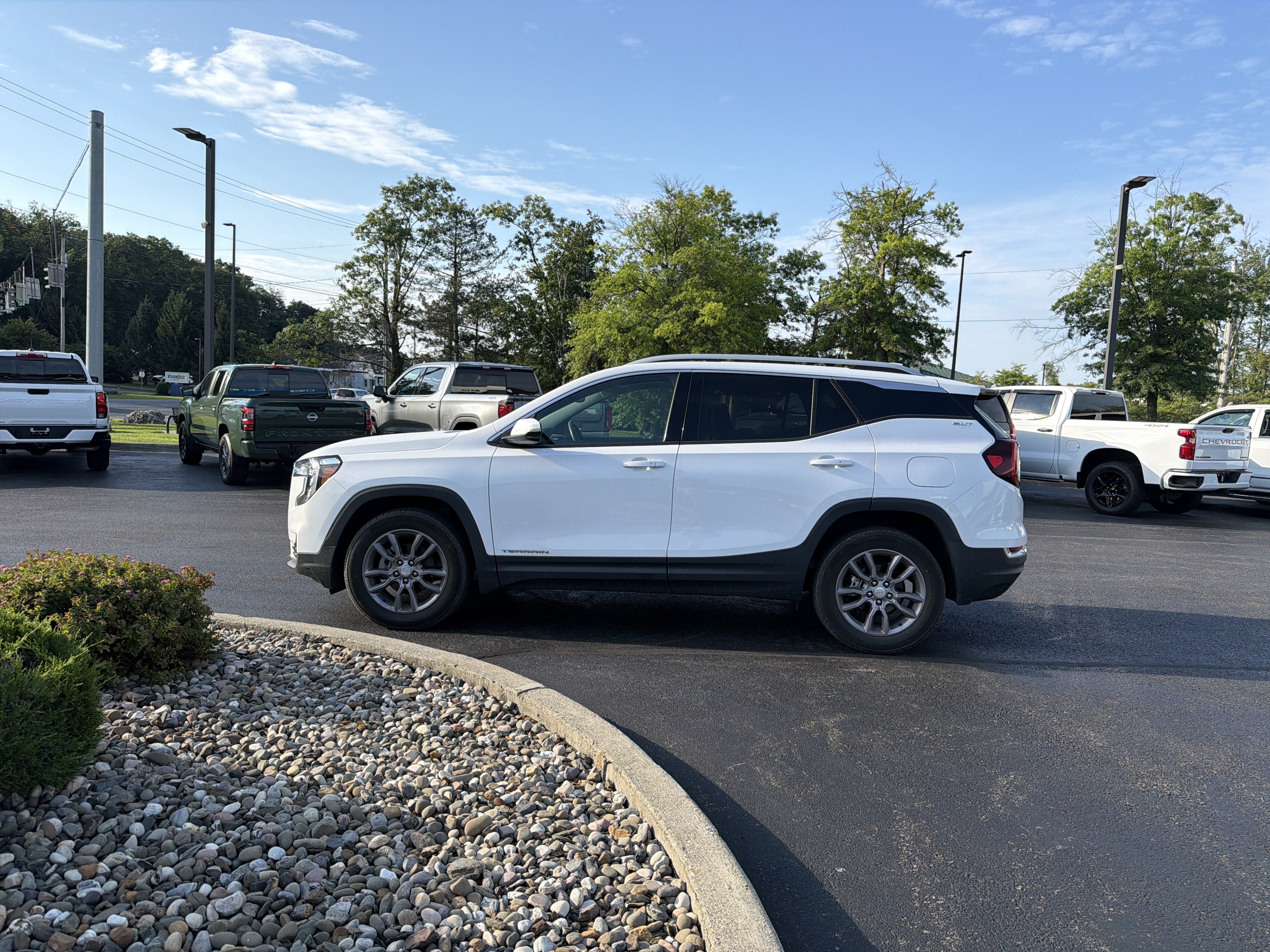 2023 GMC Terrain SLT