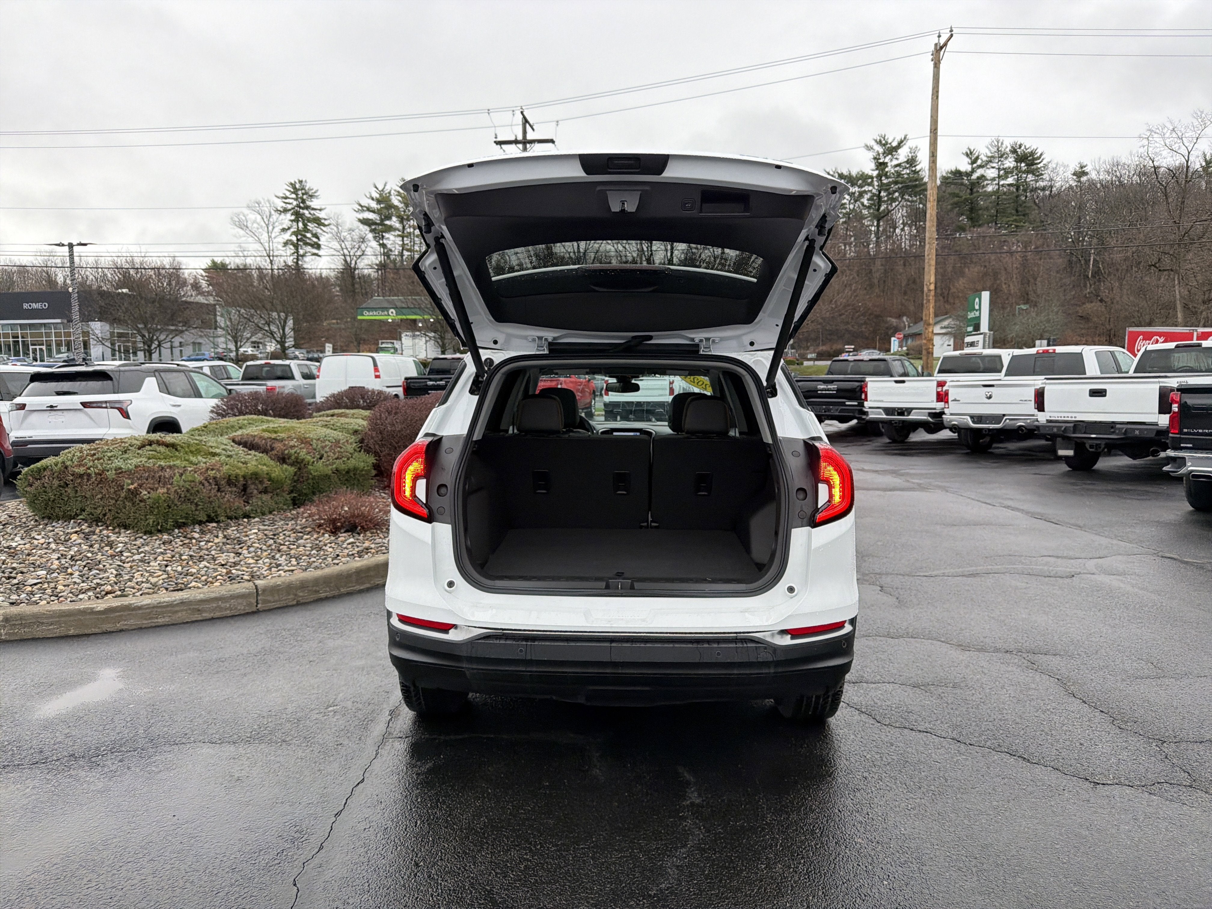 2024 GMC Terrain AT4