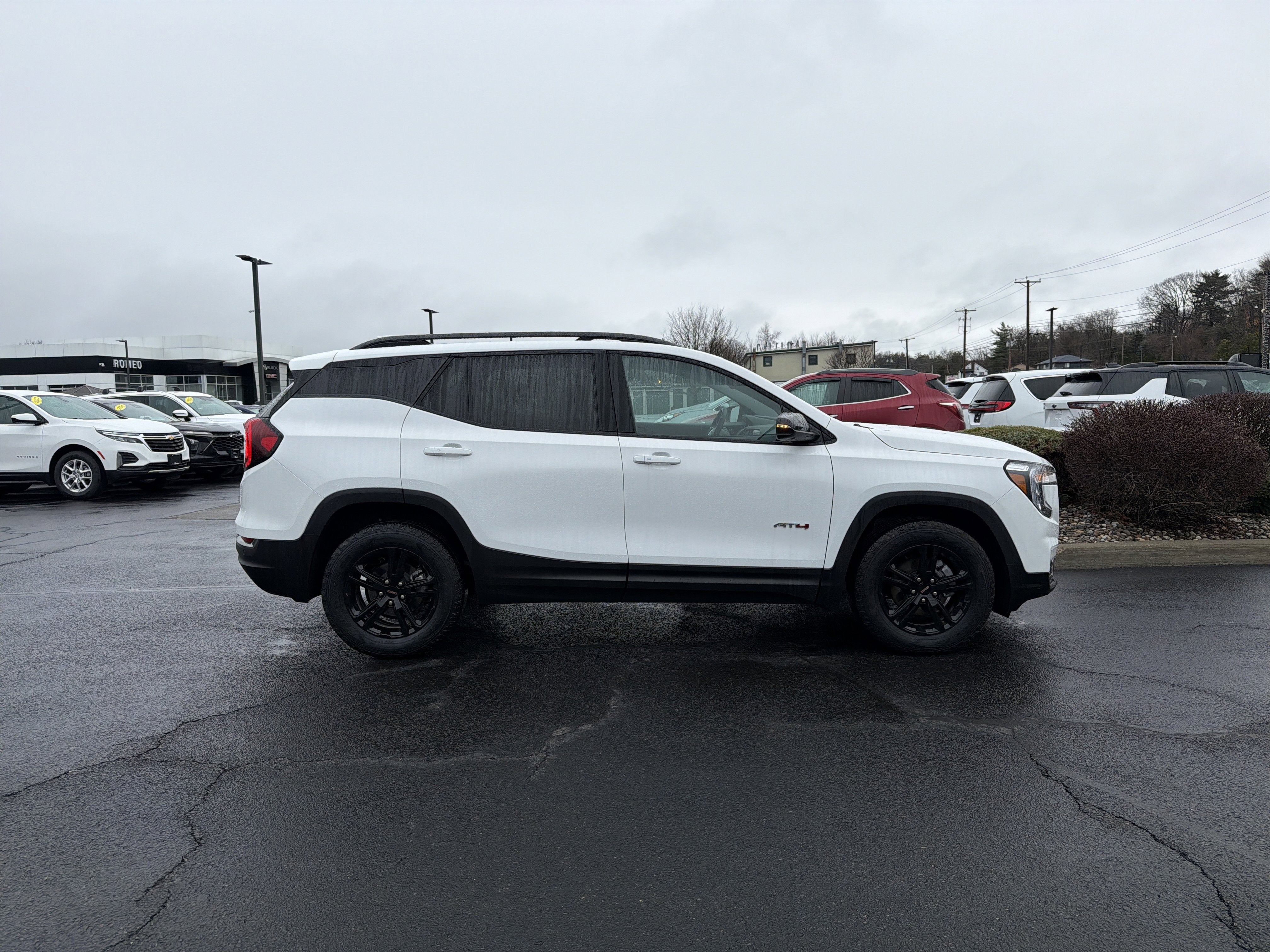 2024 GMC Terrain AT4