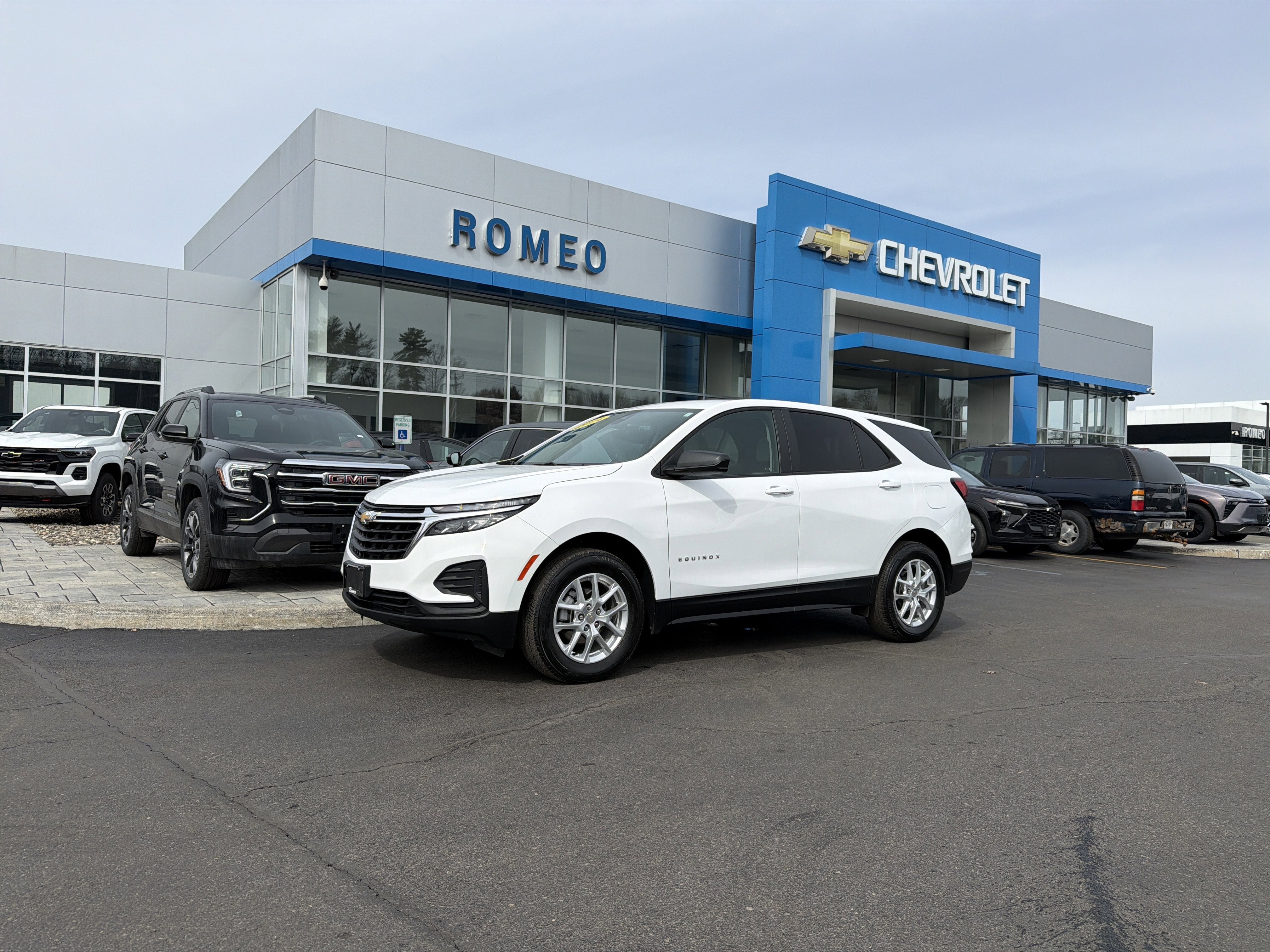 2024 Chevrolet Equinox LS