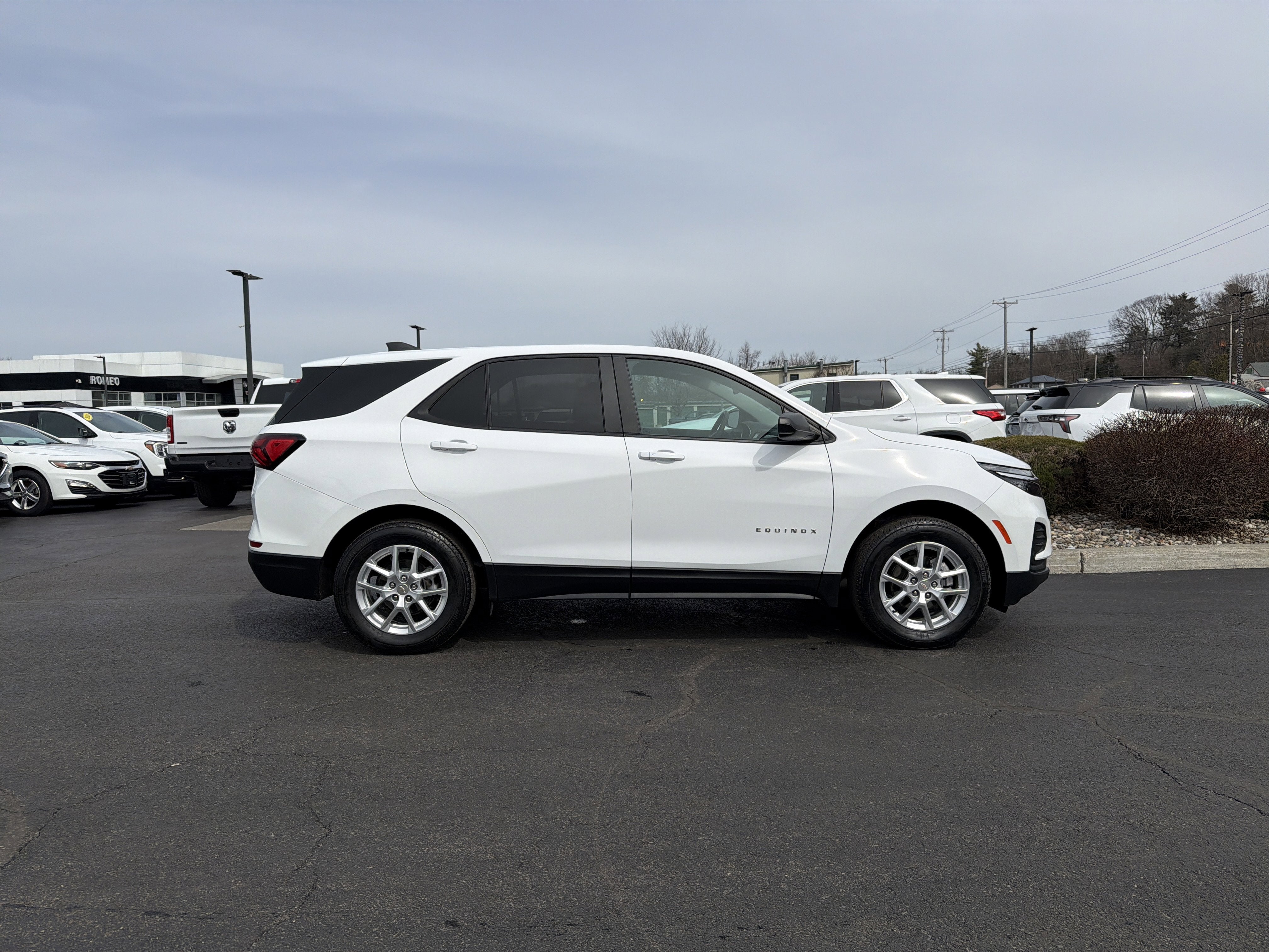 2024 Chevrolet Equinox LS