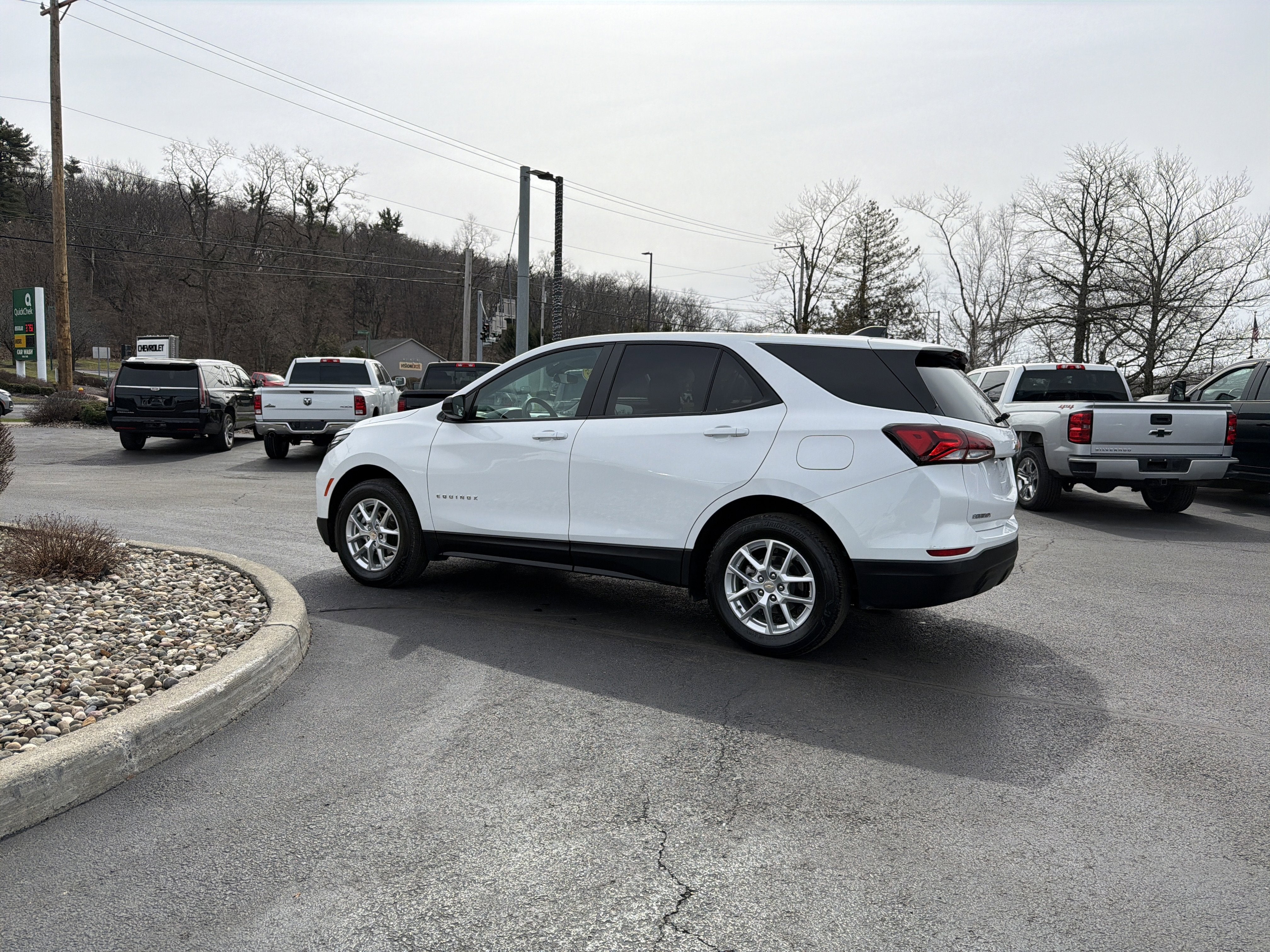 2024 Chevrolet Equinox LS