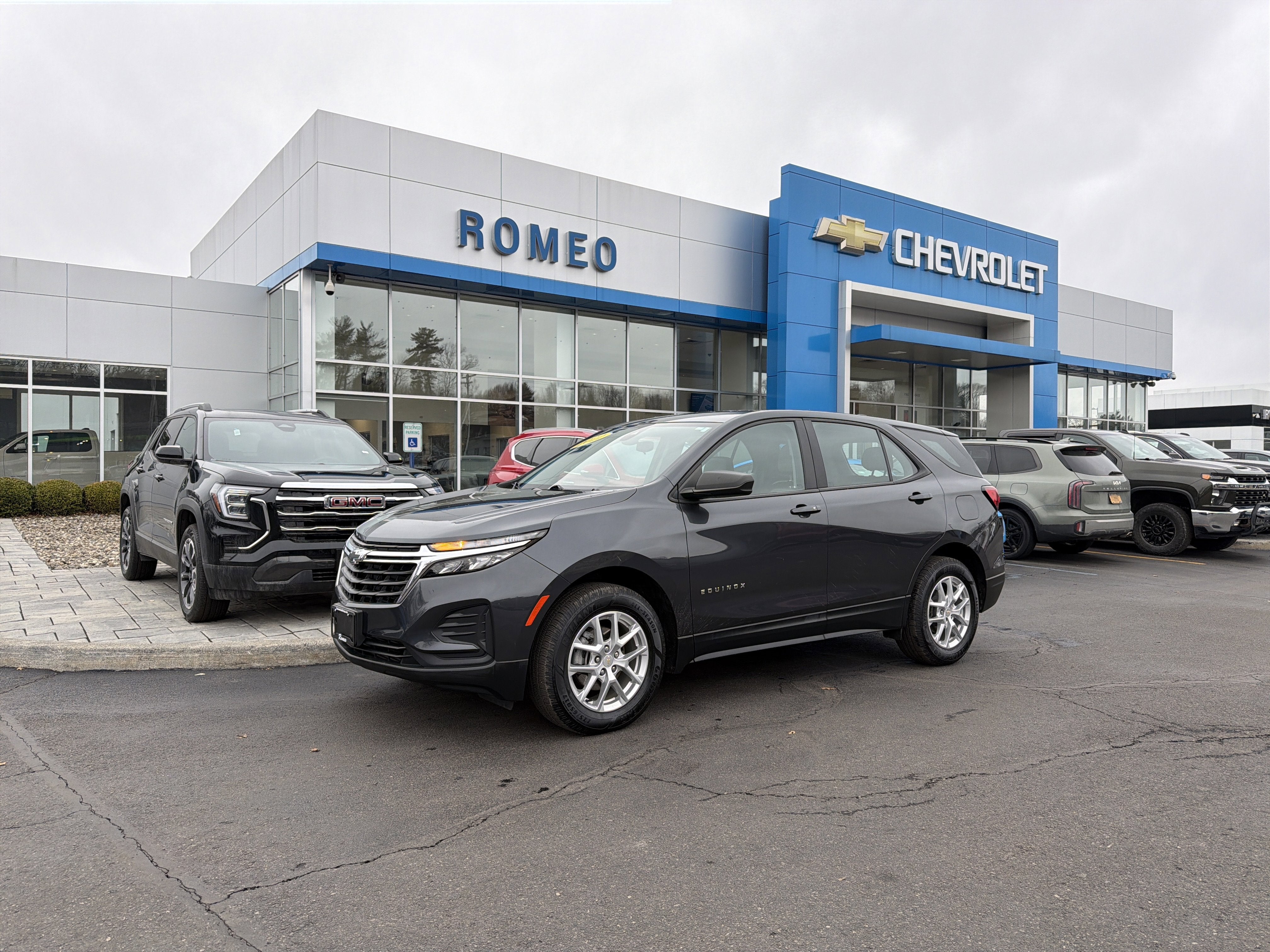 2022 Chevrolet Equinox LS