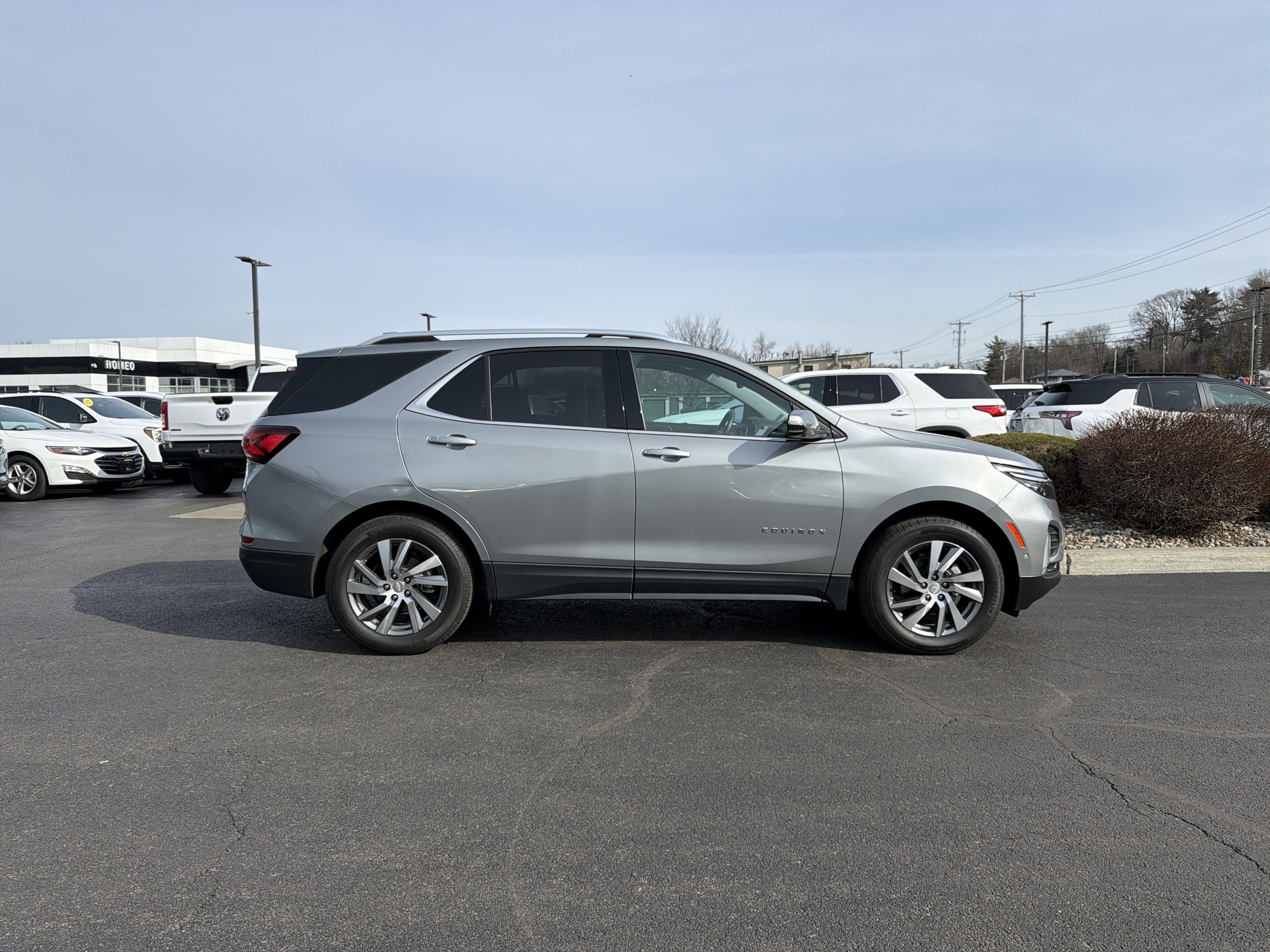 2023 Chevrolet Equinox Premier