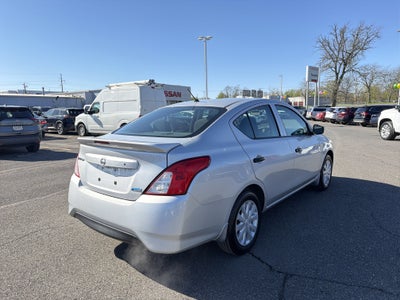 2016 Nissan Versa 1.6 S+