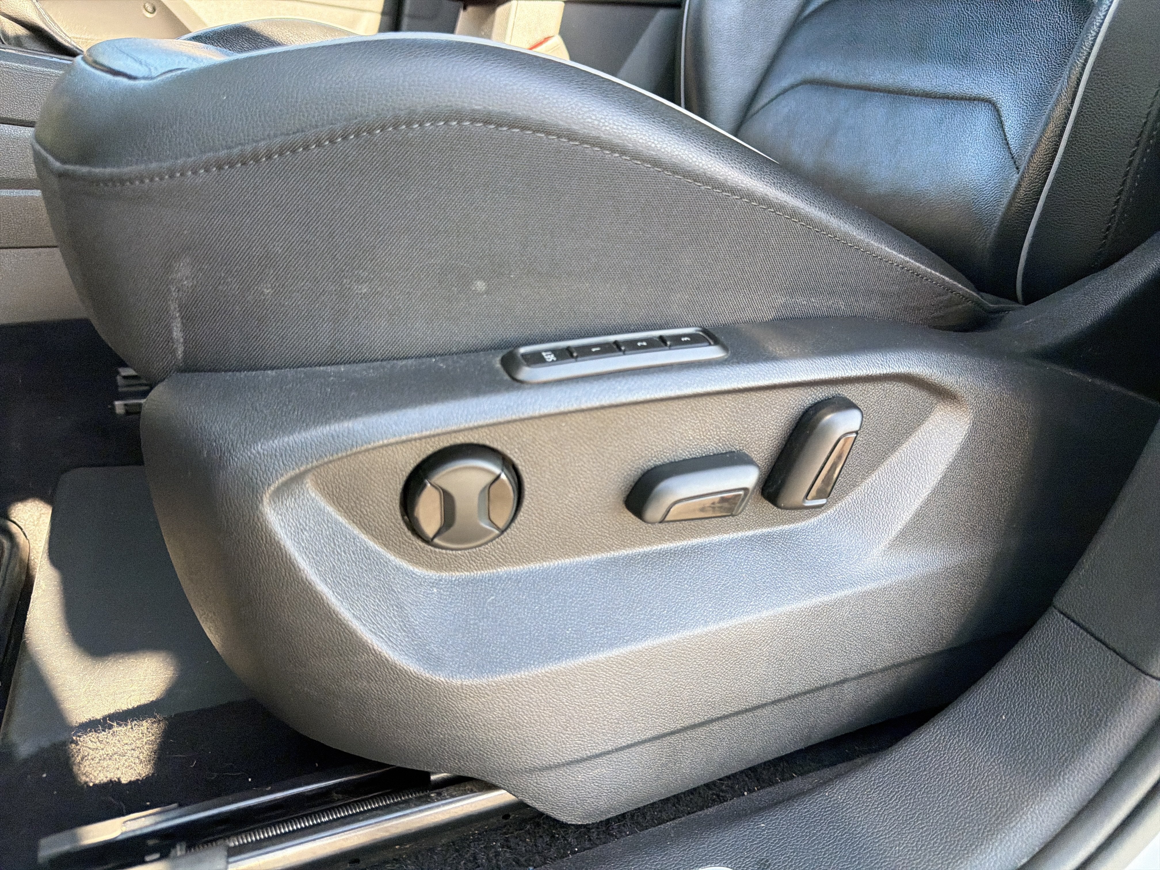 2019 Volkswagen Tiguan 2.0T SEL Premium