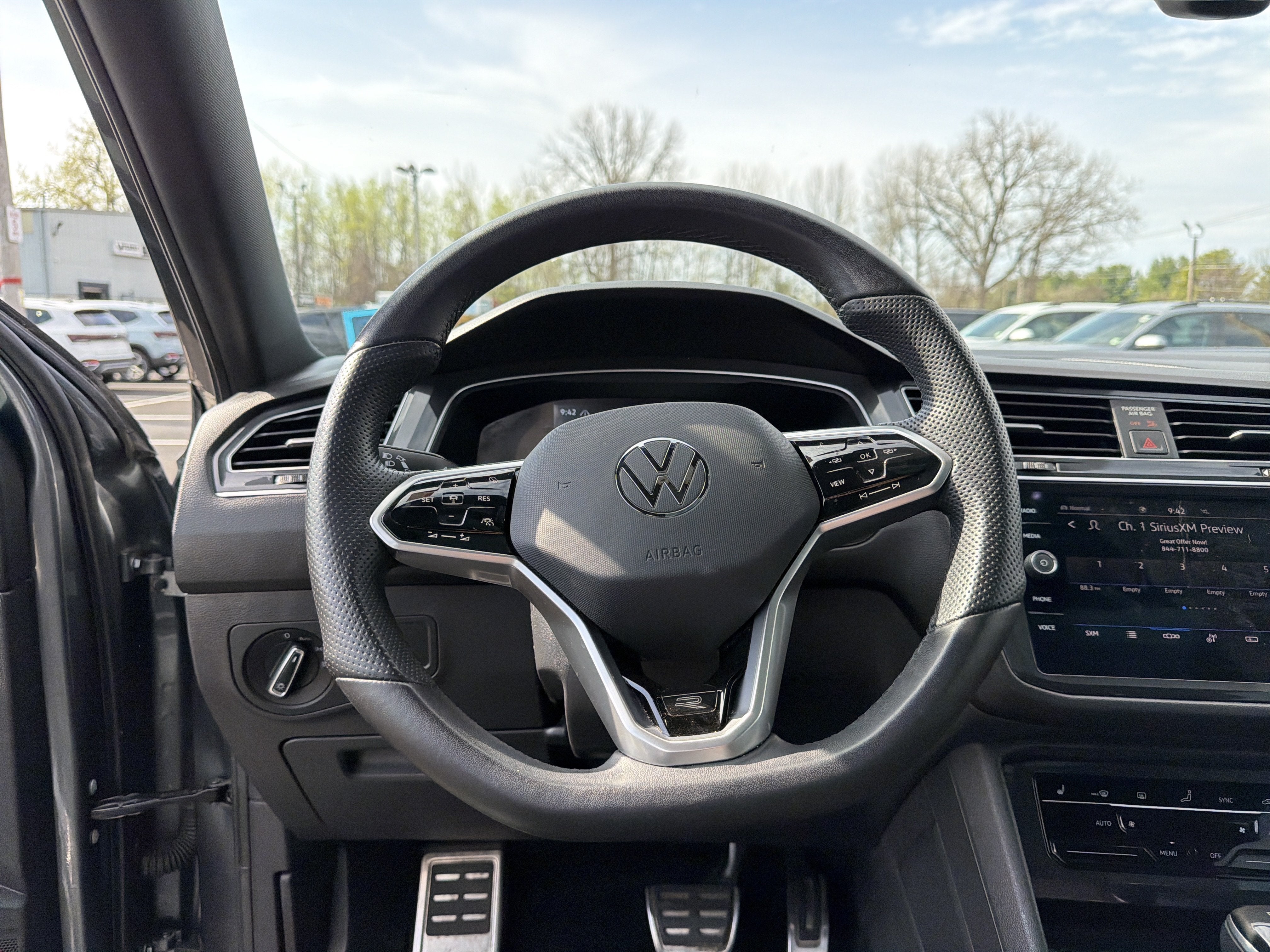 2023 Volkswagen Tiguan 2.0T SE R-Line Black