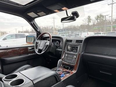 2015 Lincoln Navigator Base