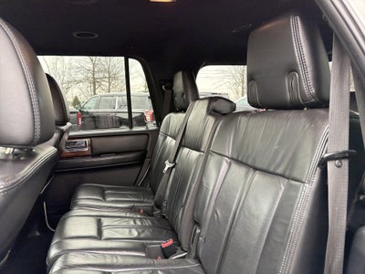 2015 Lincoln Navigator Base