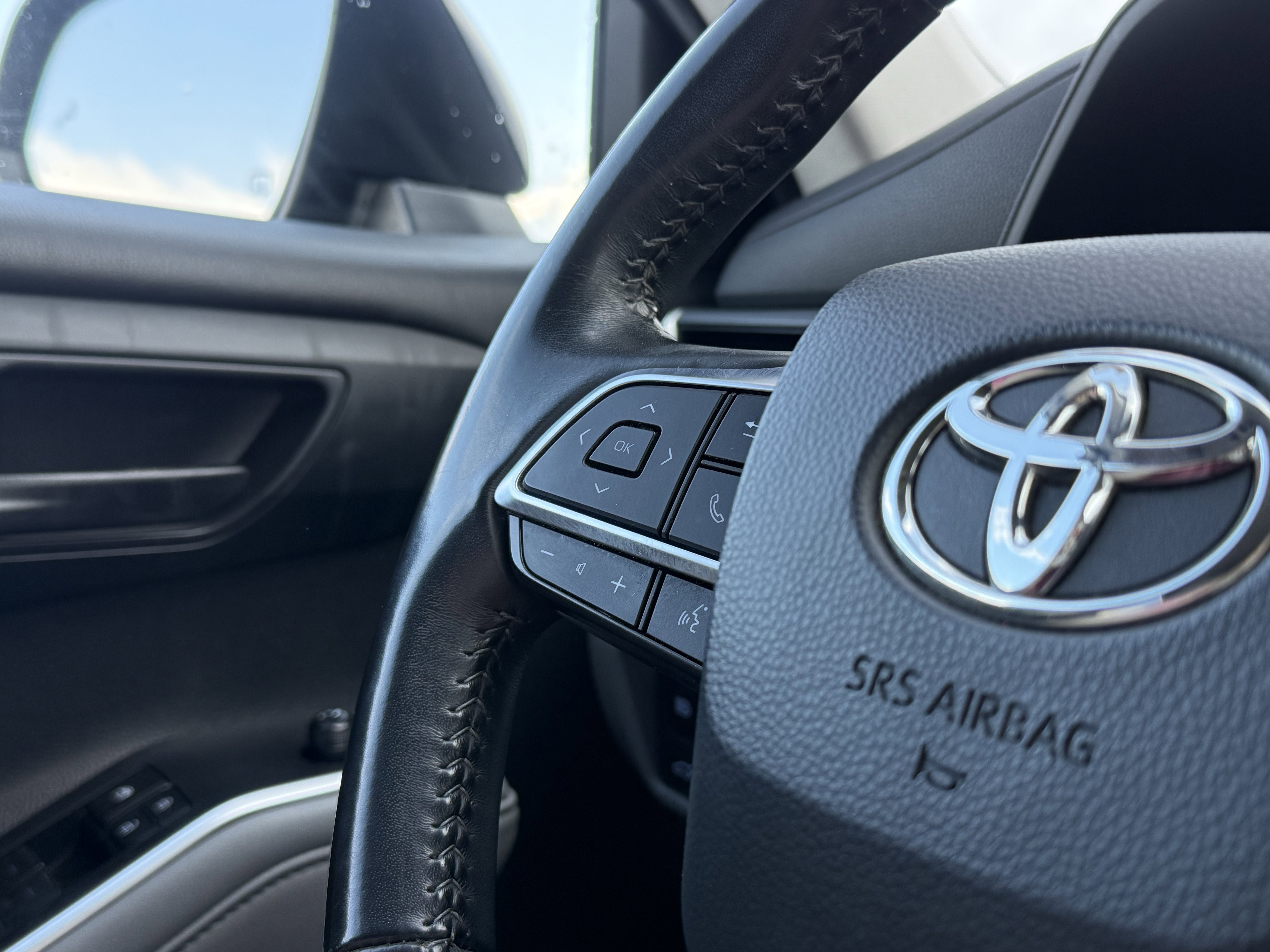 2020 Toyota Highlander LE