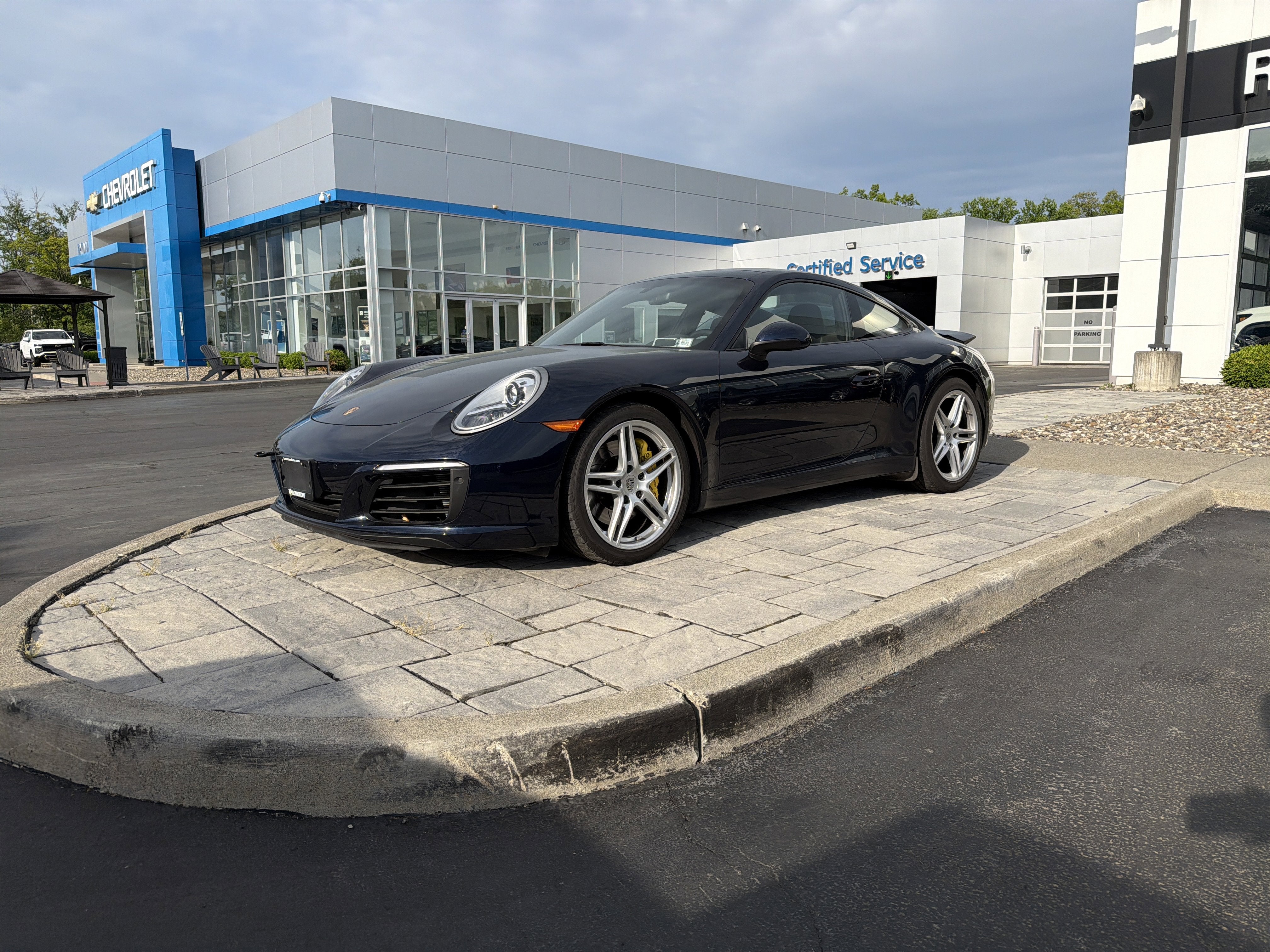 2017 Porsche 911 Carrera