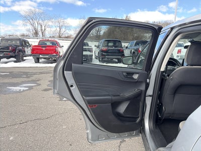 2022 Ford Escape Hybrid SE