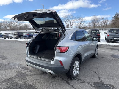 2022 Ford Escape Hybrid SE