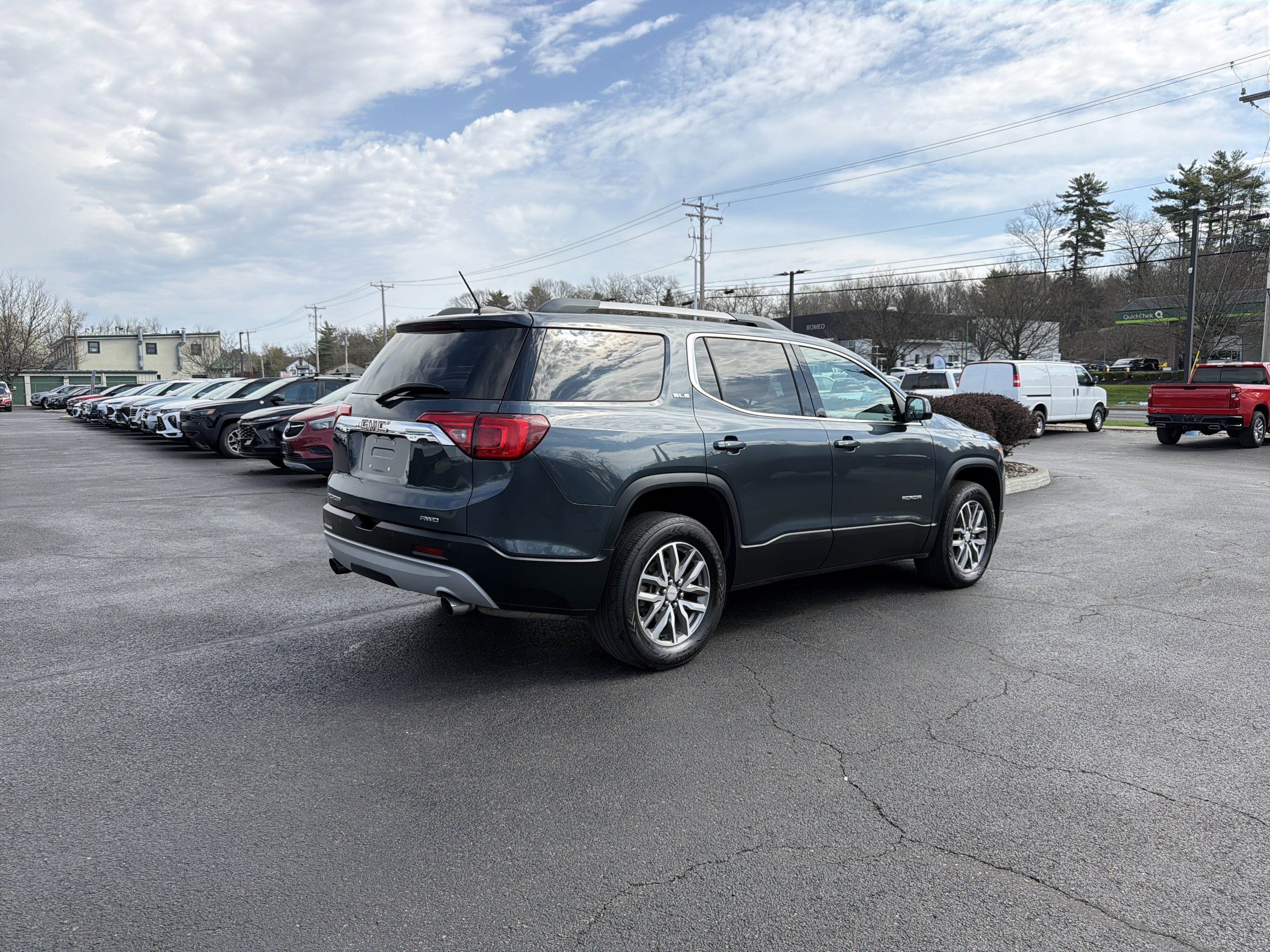 2019 GMC Acadia SLE-2