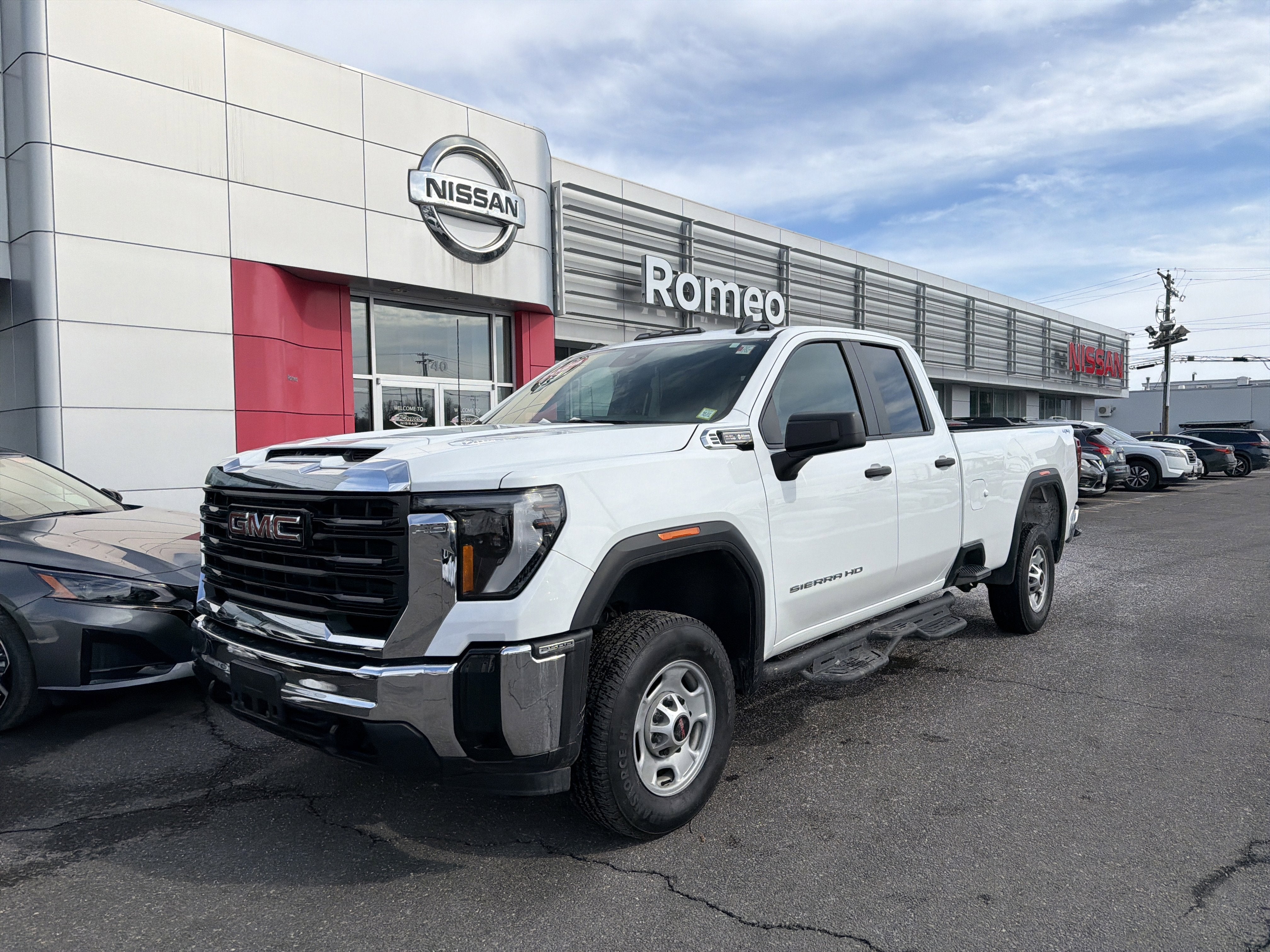 2024 GMC Sierra 2500HD Pro