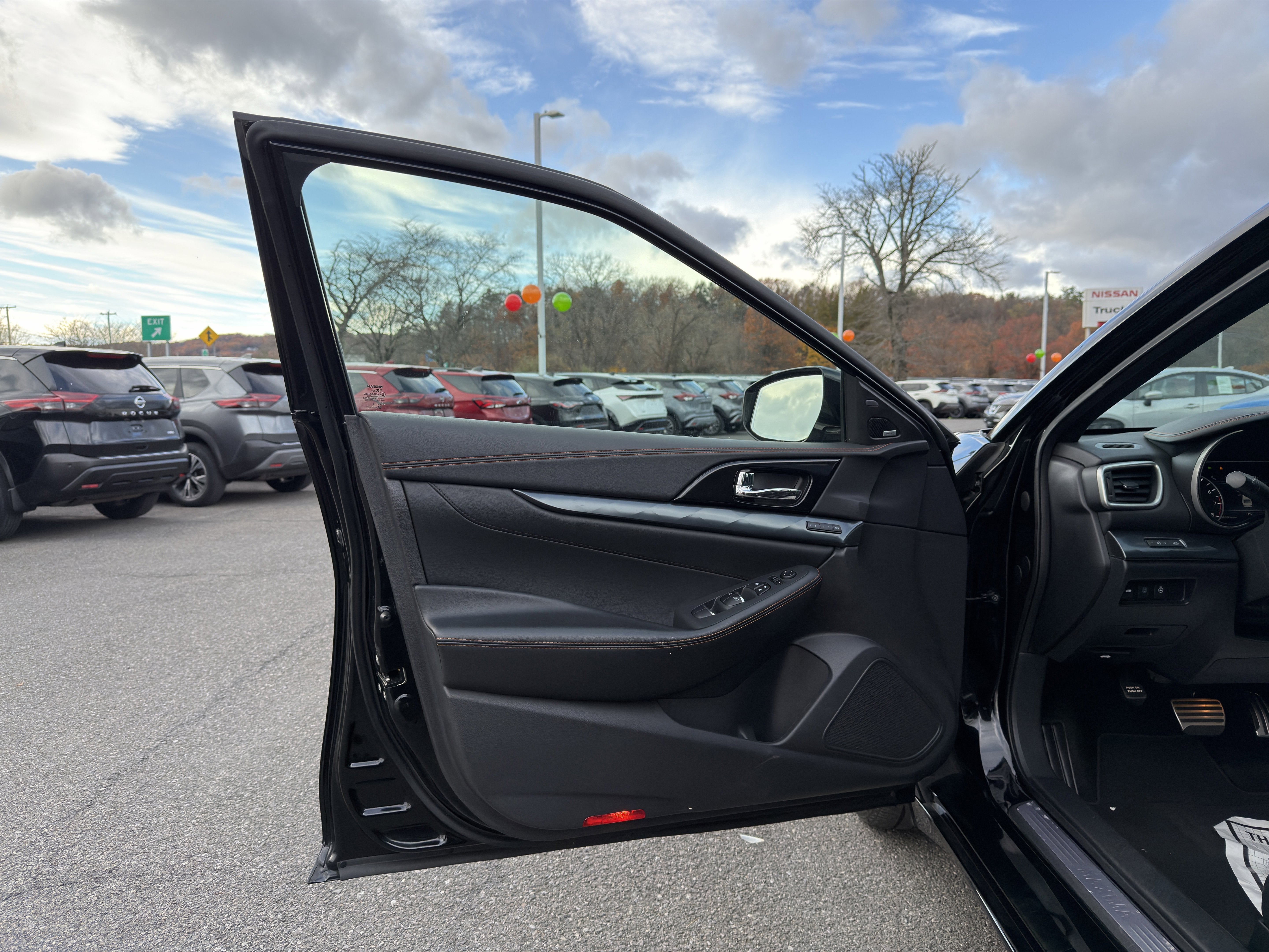 2019 Nissan Maxima SR