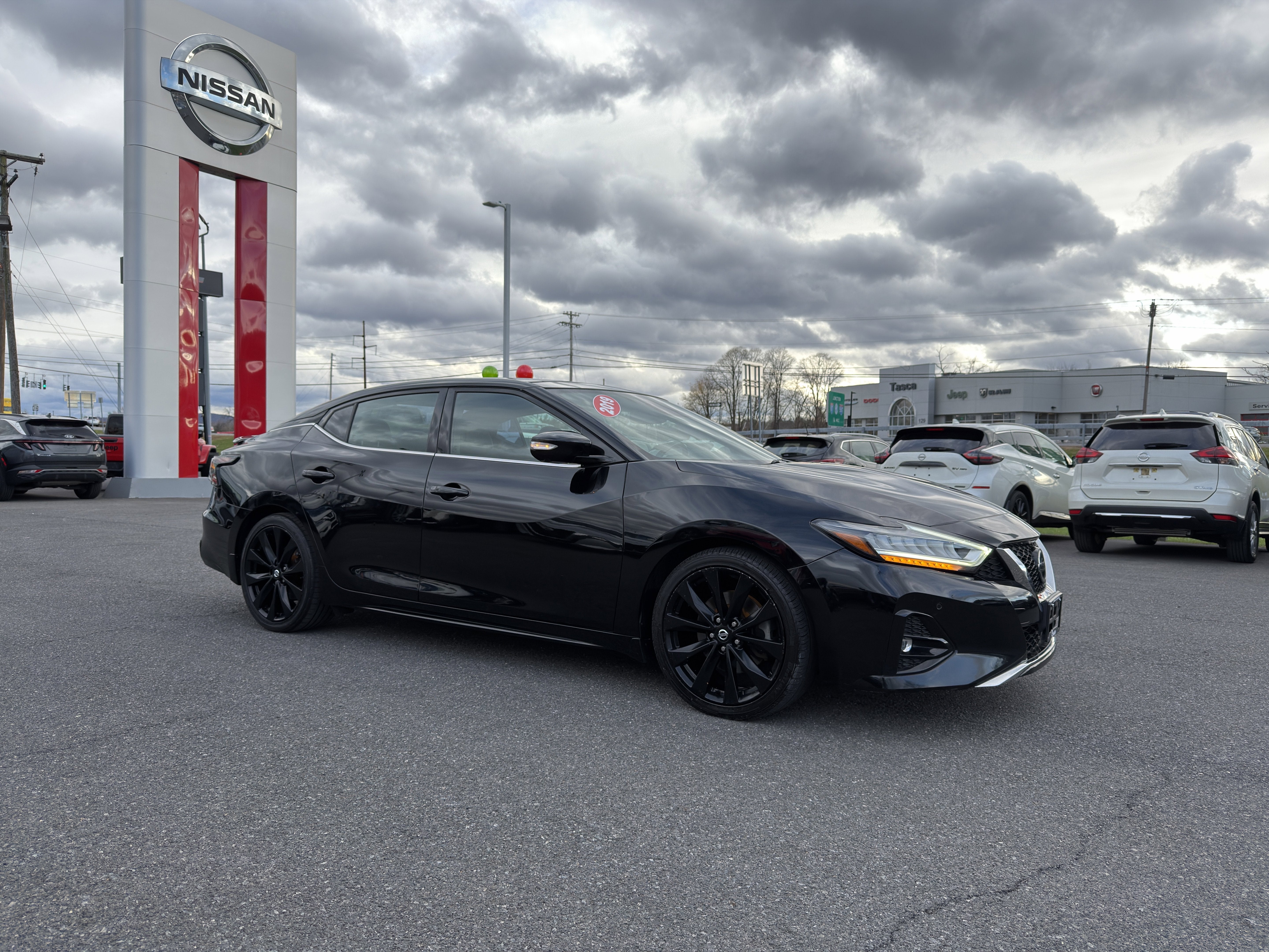 2019 Nissan Maxima SR
