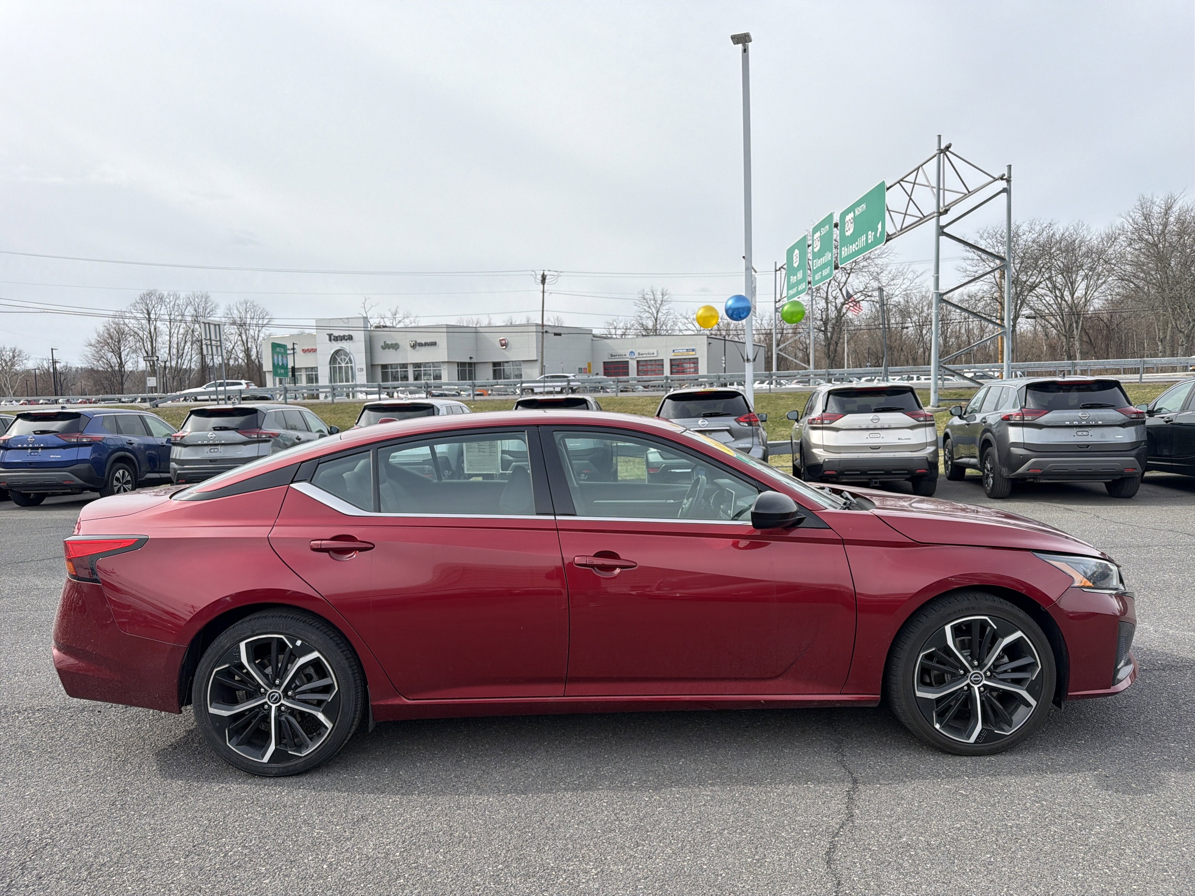 2023 Nissan Altima 2.5 SR